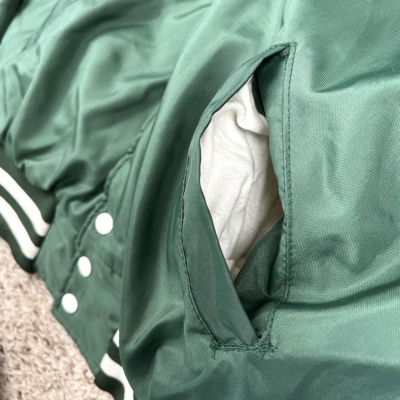 Holloway VINTAGE Holloway Jacket Bomber Nylon Green 90s Piping Snap Button XL Mens Size US XL / EU 56 / 4 - 7 Thumbnail
