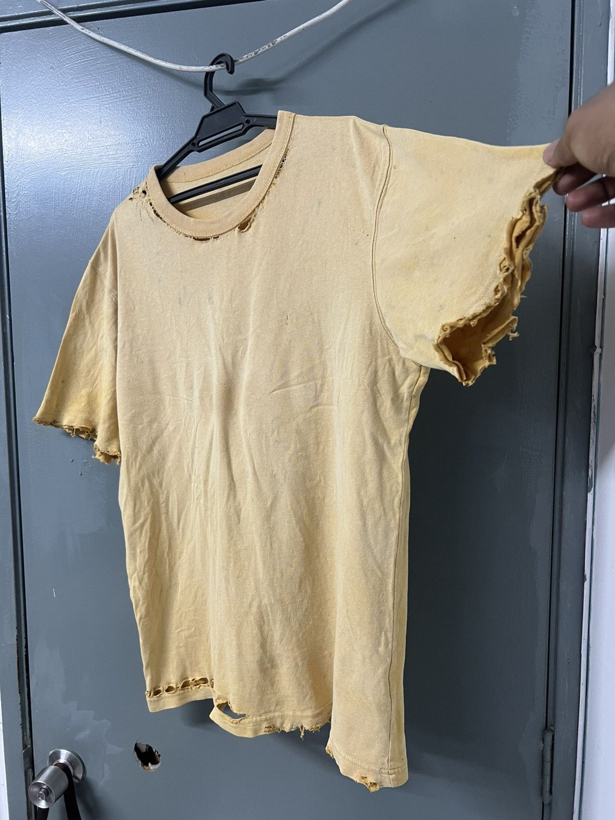 Vintage THRASHED SUN FADED ERD GRUNGE TEE Size US XL / EU 56 / 4 - 1 Thumbnail