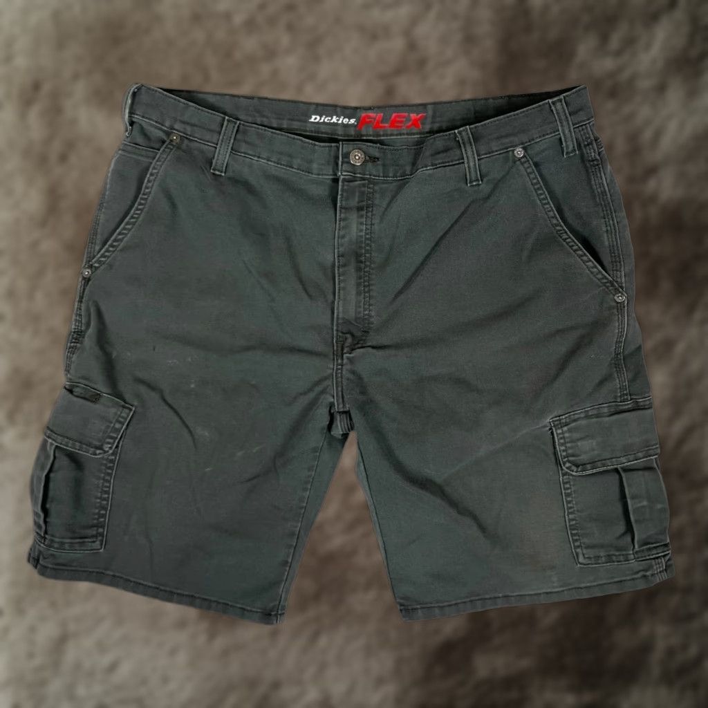 Dickies Dickies Flex Cargo Shorts Gray Canvas Size 40 Relaxed Y2K Skater Grunge Size US 40 / EU 56 - 1 Thumbnail