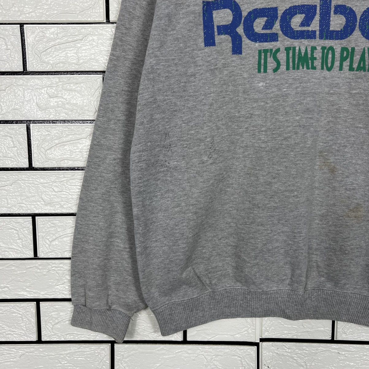 Vintage 90's REEBOK Big Logo Crewneck Sweatshirt #3977-C181