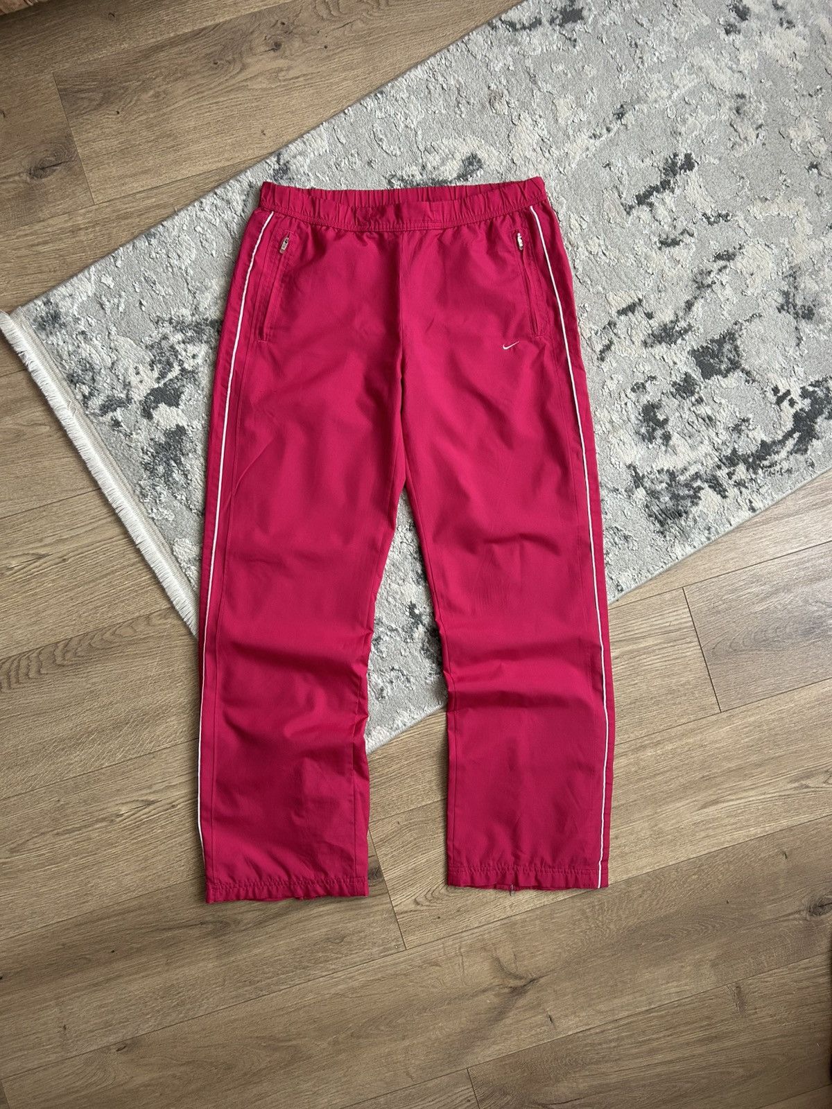 Nike Nike Vintage 2000’s Women’s Pink mini swoosh pants size M Size 28" / US 6 / IT 42 - 1 Thumbnail