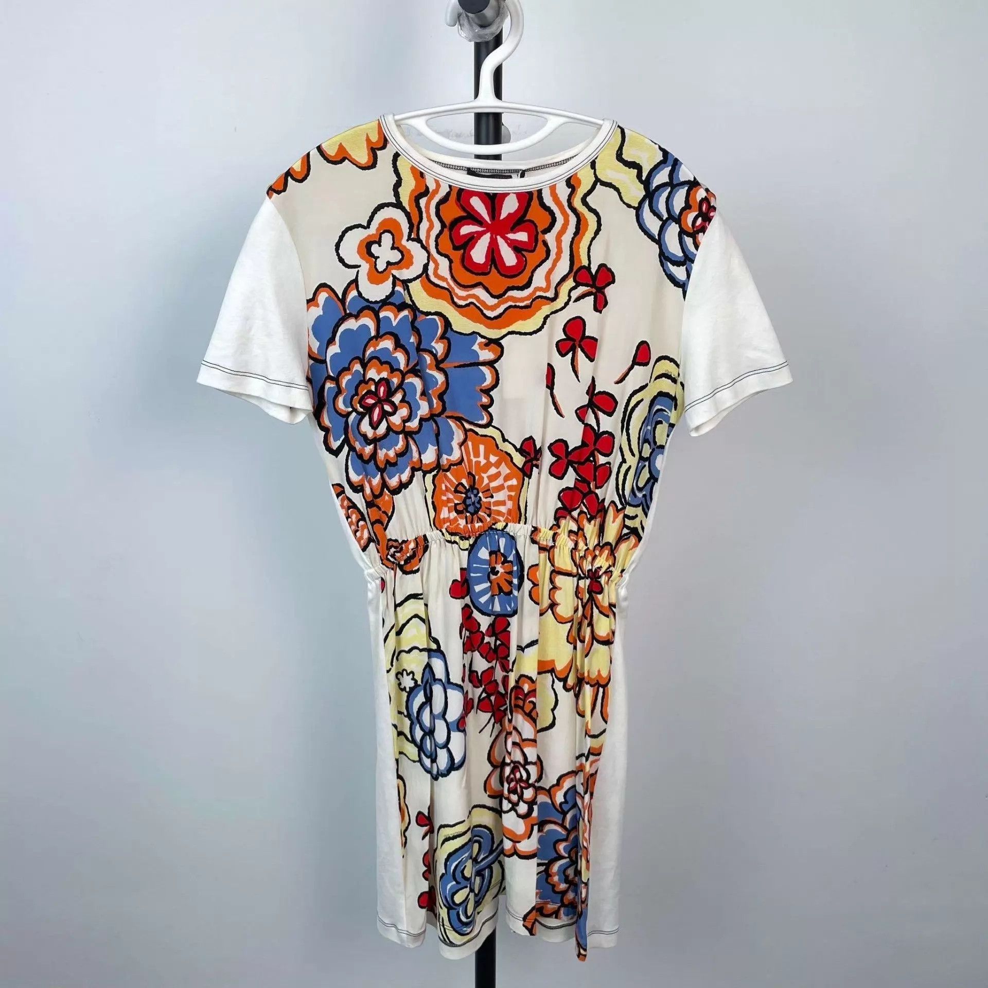Louis Vuitton LV women's white short-sleeve XS dress Size XS / US 0-2 / IT 36-38 - 1 Thumbnail