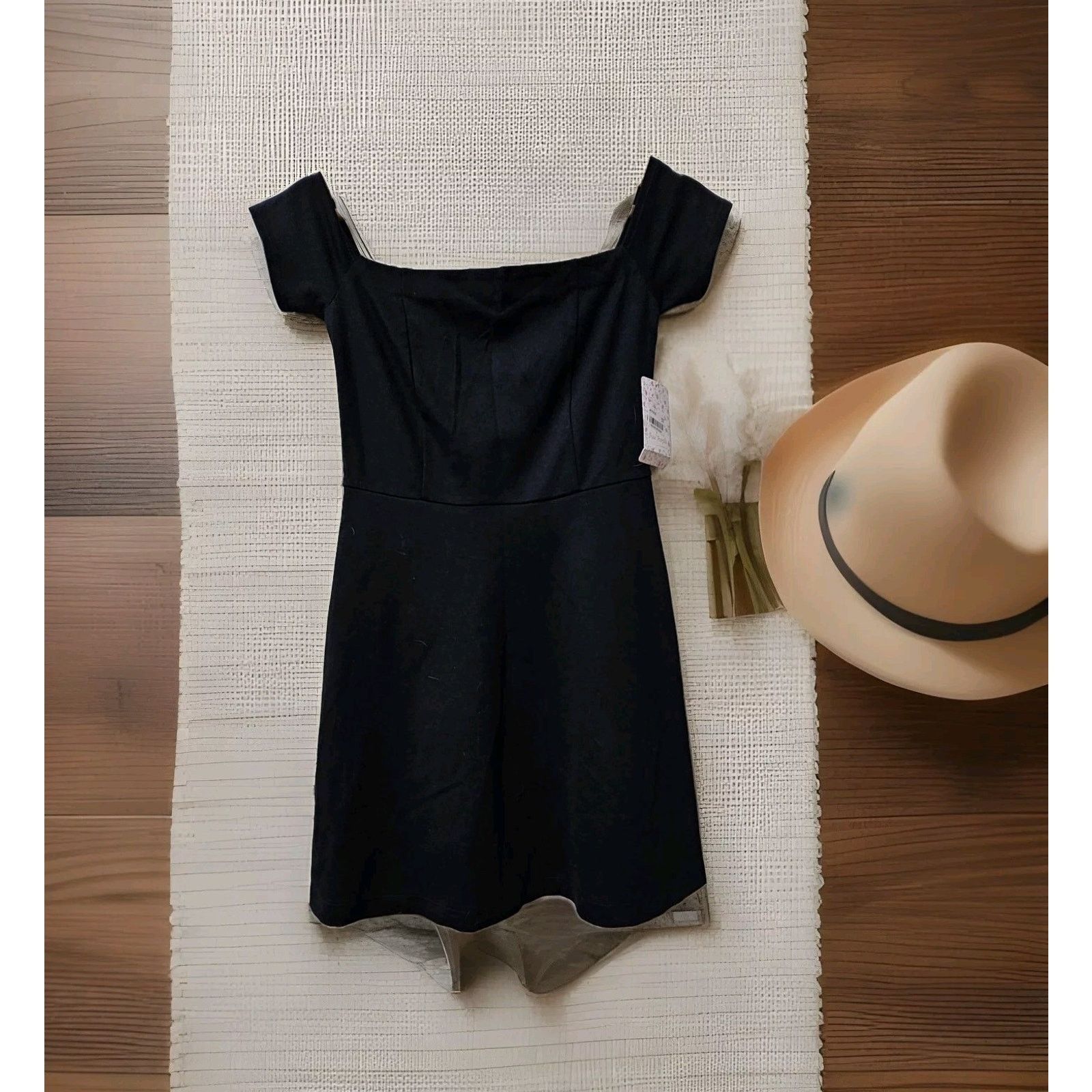 Free People Free People Mini Dress in Black. NWT. Size X Small. Size XS / US 0-2 / IT 36-38 - 8 Thumbnail