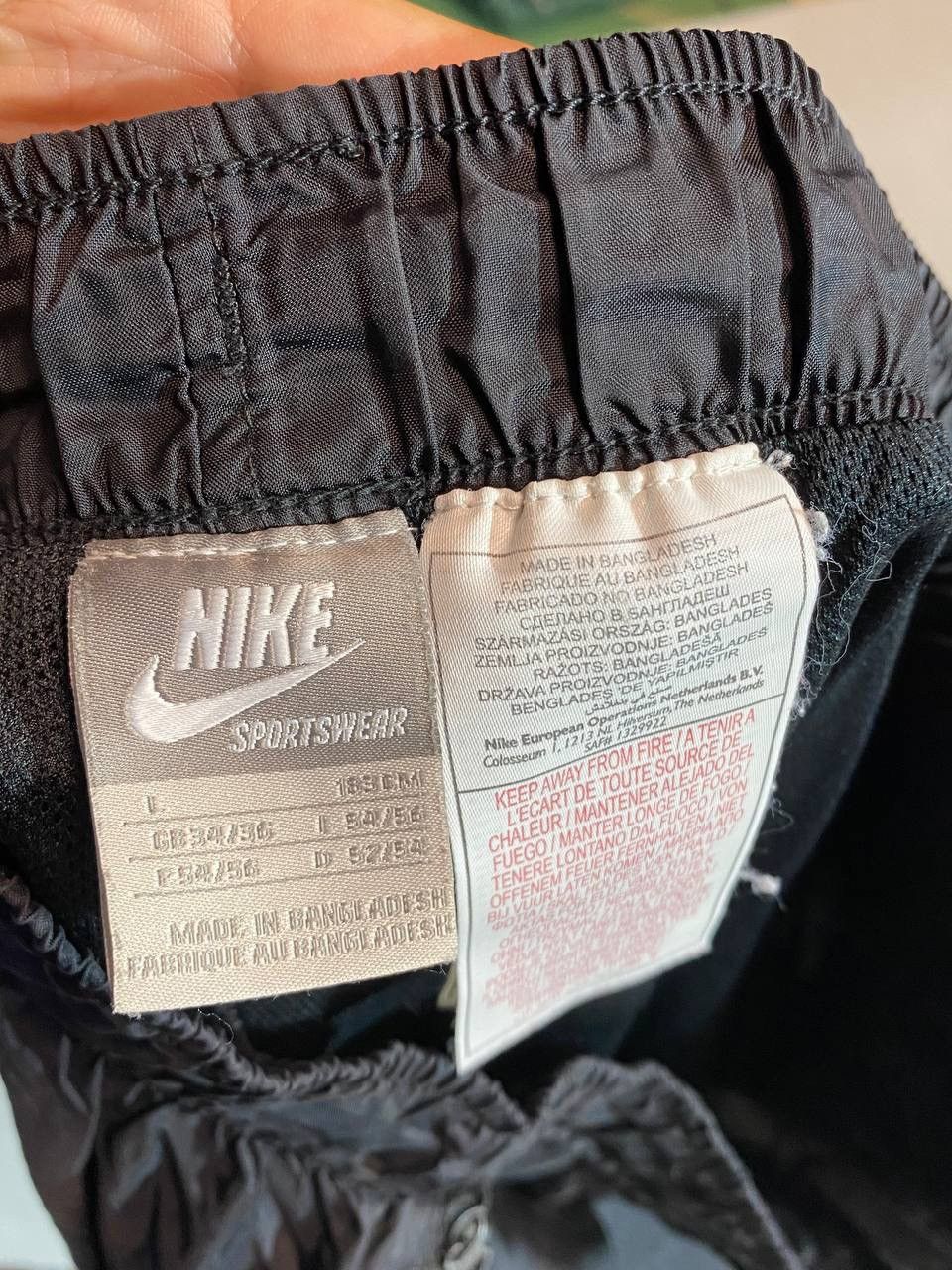 Nike Nike Track Pants Vintage Navy Nylon Y2K Parachute Size US 33 - 13 Thumbnail