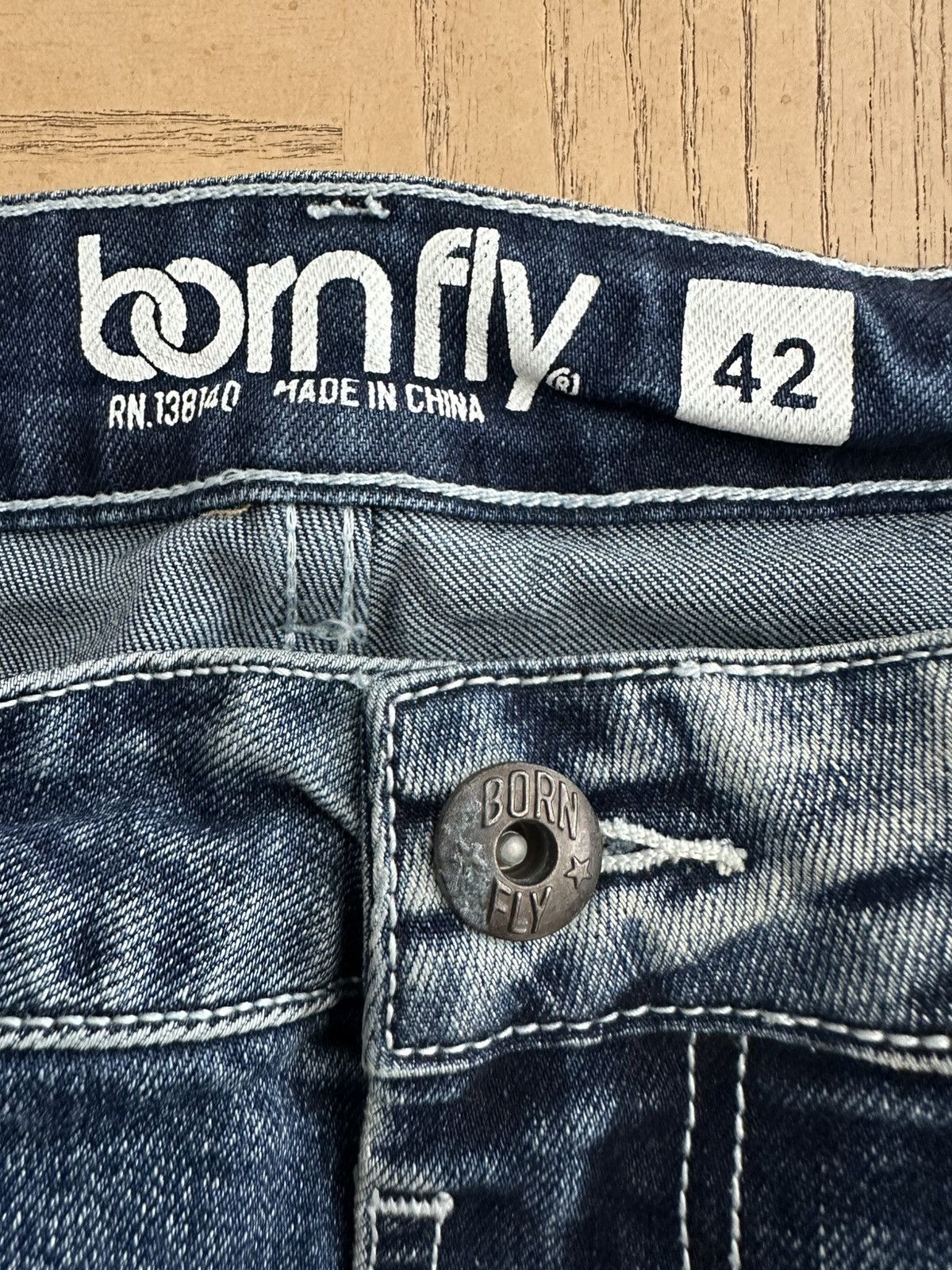Born Fly Bornfly men's jeans featuring a distressed blue Size US 42 / EU 58 - 9 Thumbnail