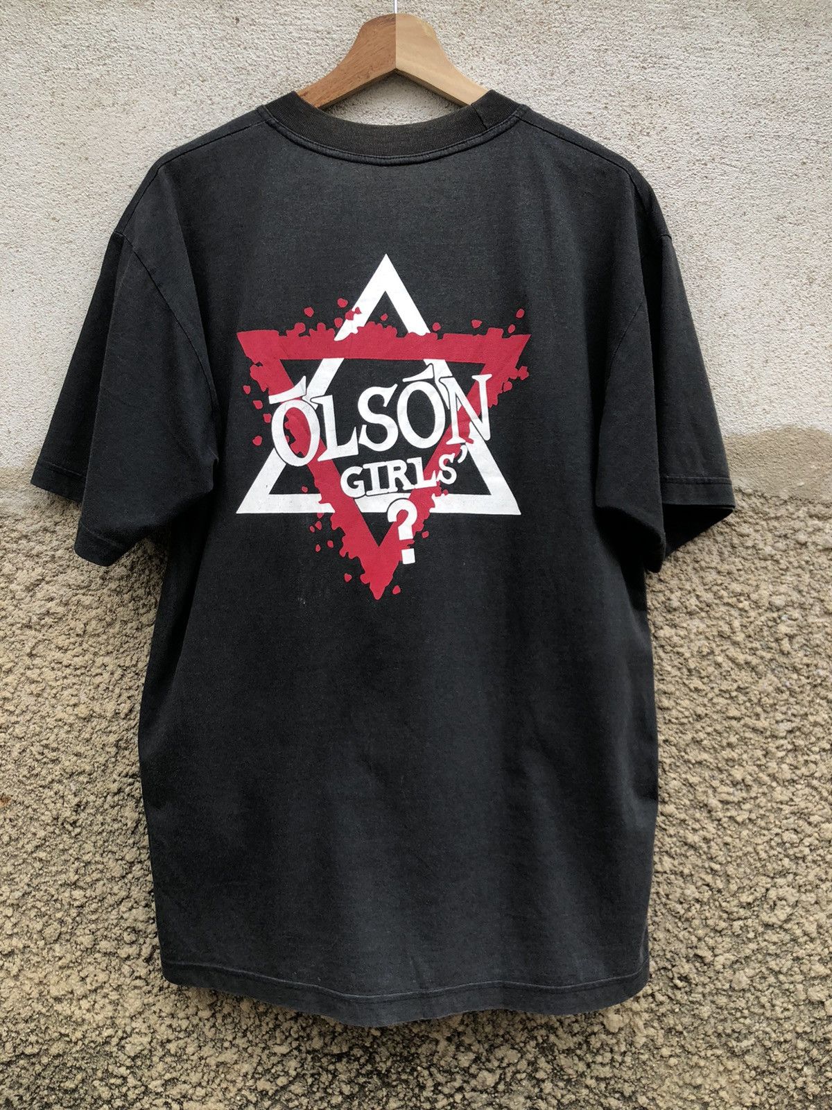 Band Tees × Vintage Rare🔥 Vintage 90s Red Hit Chili Peppers "Olson Girl" Tshirt Size US L / EU 52-54 / 3 - 2 Thumbnail