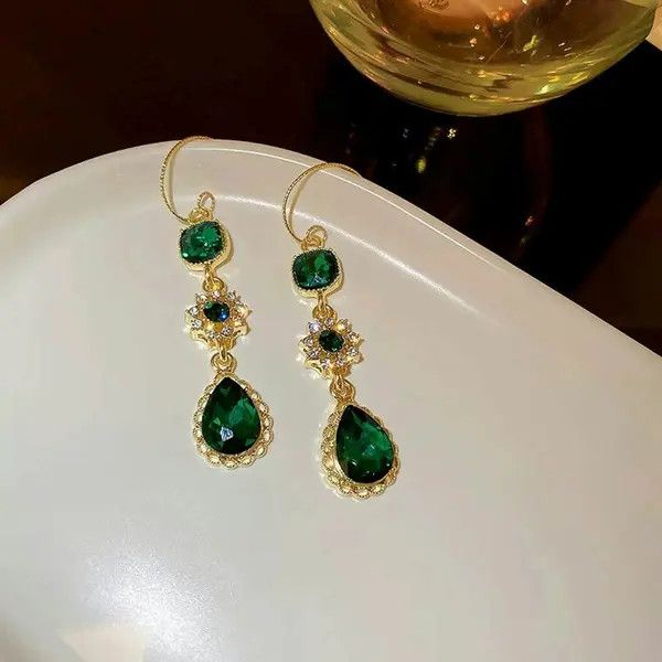 Other Women's Green Crystal Long Dangle Drop Earrings Size ONE SIZE - 4 Thumbnail
