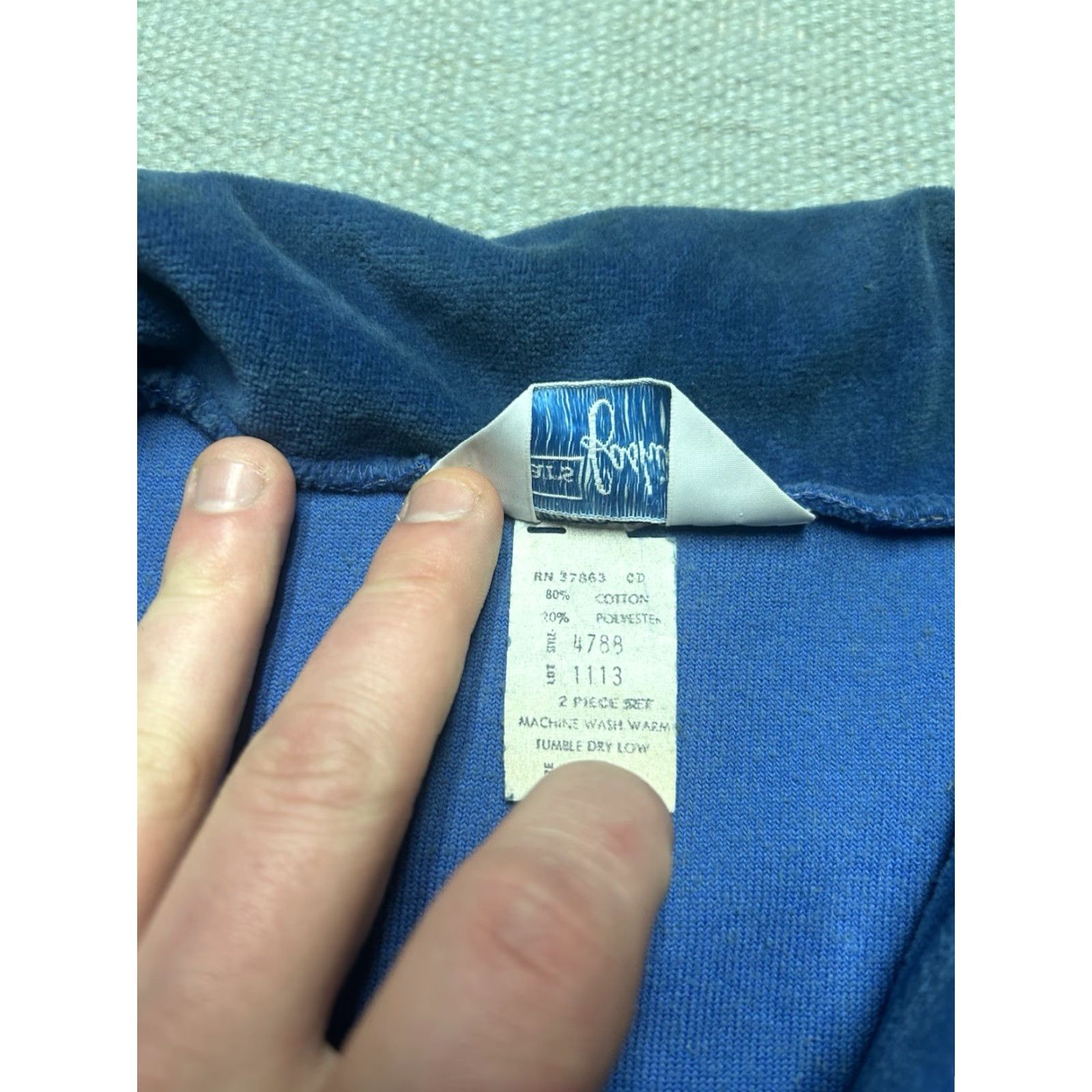 Sears VINTAGE Sears Shirt Adult Women 70s Velour Blue Long Sleeve Open Neck Size 16 Size XXL / US 16-18 / IT 52-54 - 6 Thumbnail