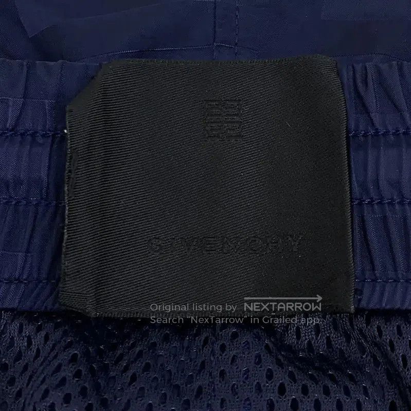 Givenchy Givenchy Casual Long Pants in Dark Blue . Size 28" / US 6 / IT 42 - 5 Thumbnail