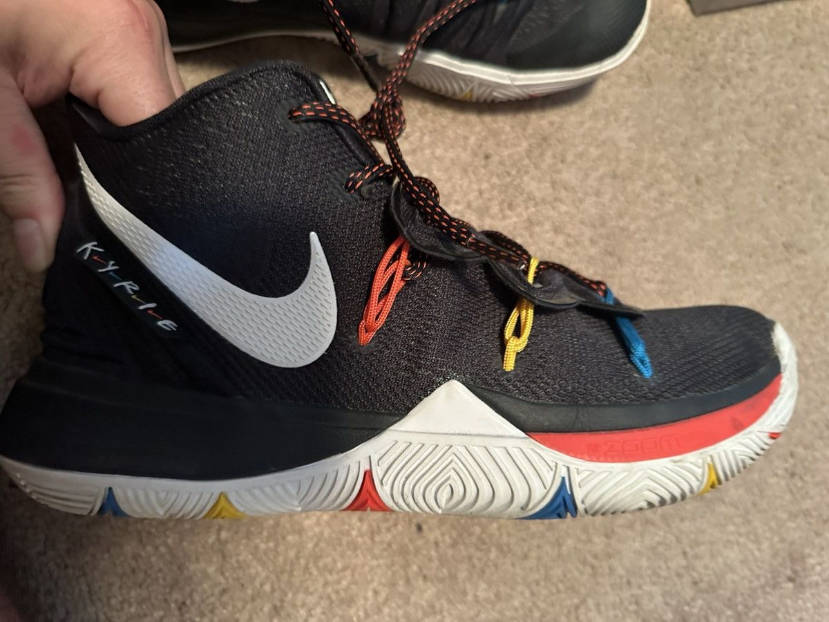 Nike Nike Kyrie 5 “Friends” Size US 9 / EU 42 - 6 Thumbnail