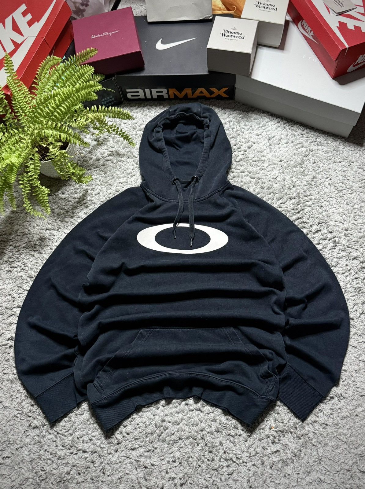 Oakley Oakley Hoodie Rare Big Logo Vintage 00s Streetwear Size US M / EU 48-50 / 2 - 1 Thumbnail