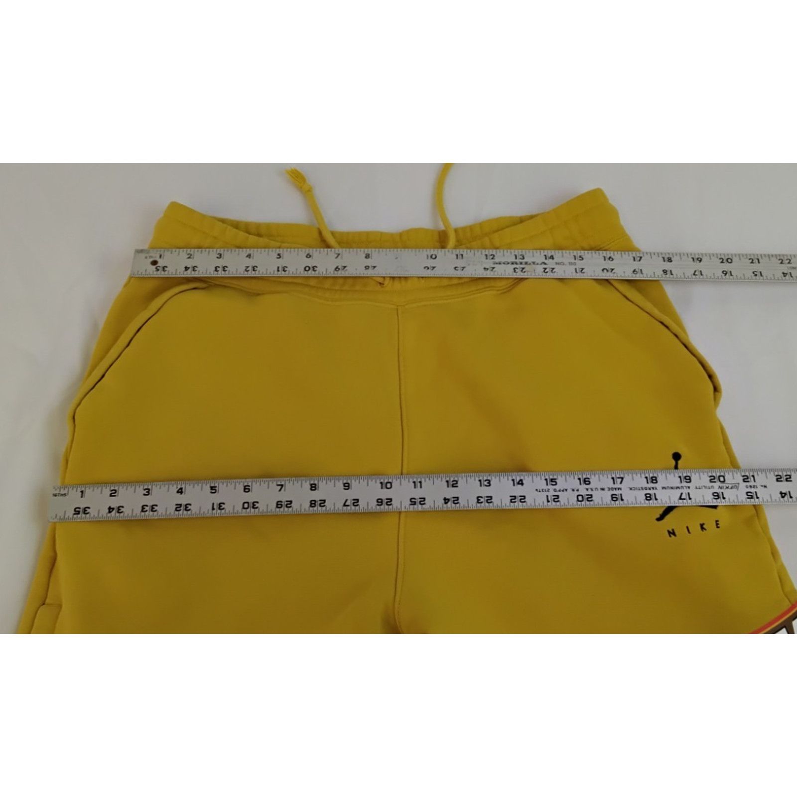 Nike Nike Jump Man Jordan Joggers Men's L Yellow NBA World Champs Size US 38 / EU 54 - 12 Thumbnail