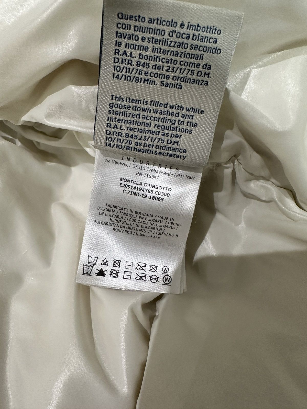 Moncler Moncler white down Parka Jacket Size US S / EU 44-46 / 1 - 6 Thumbnail