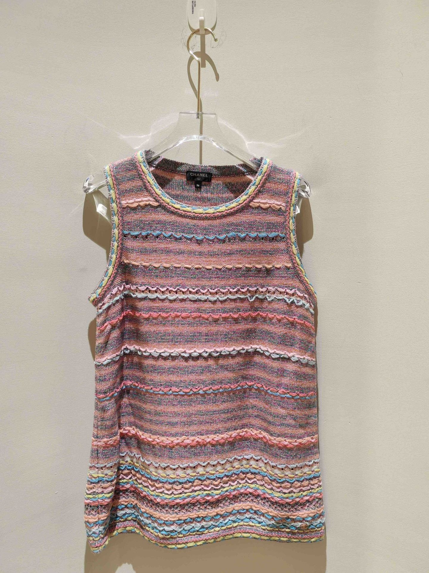Chanel Chanel Sleeveless Knit Top Size XS / US 0-2 / IT 36-38 - 1 Thumbnail
