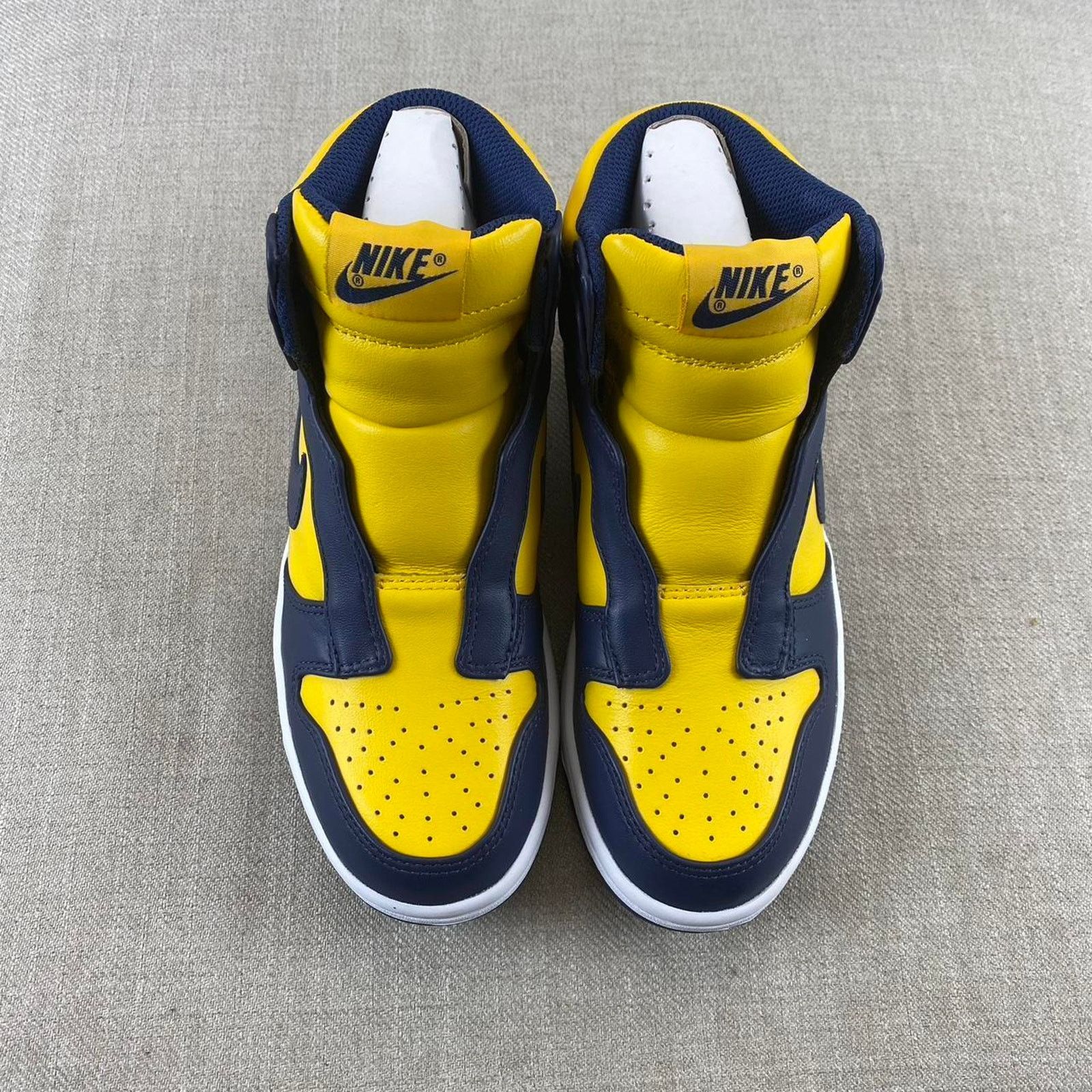 Nike 2015 NikeLab x Sacai Dunk Michigan Laceless Size US 5 / IT 35 - 2 Thumbnail