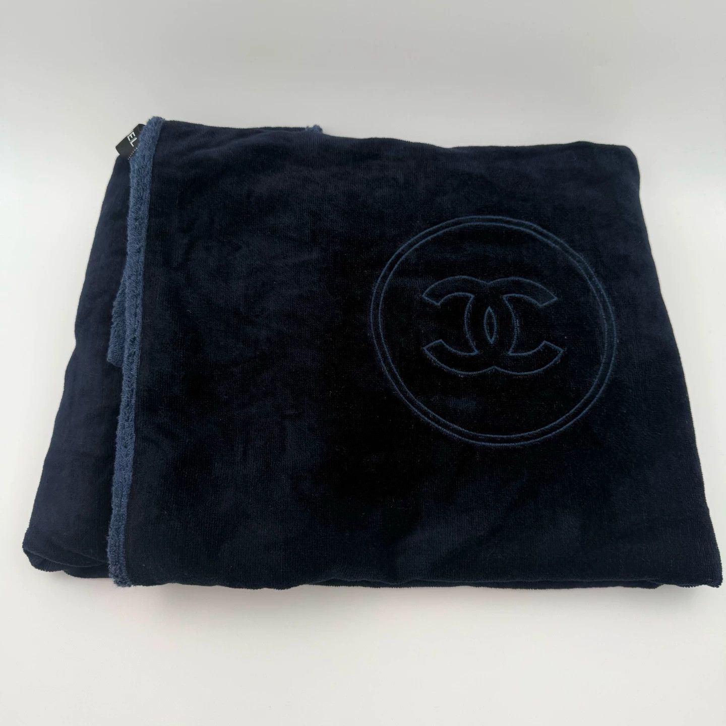Chanel Chanel Triple Wallet on Chain Beach Bag 99 New Size ONE SIZE - 6 Thumbnail
