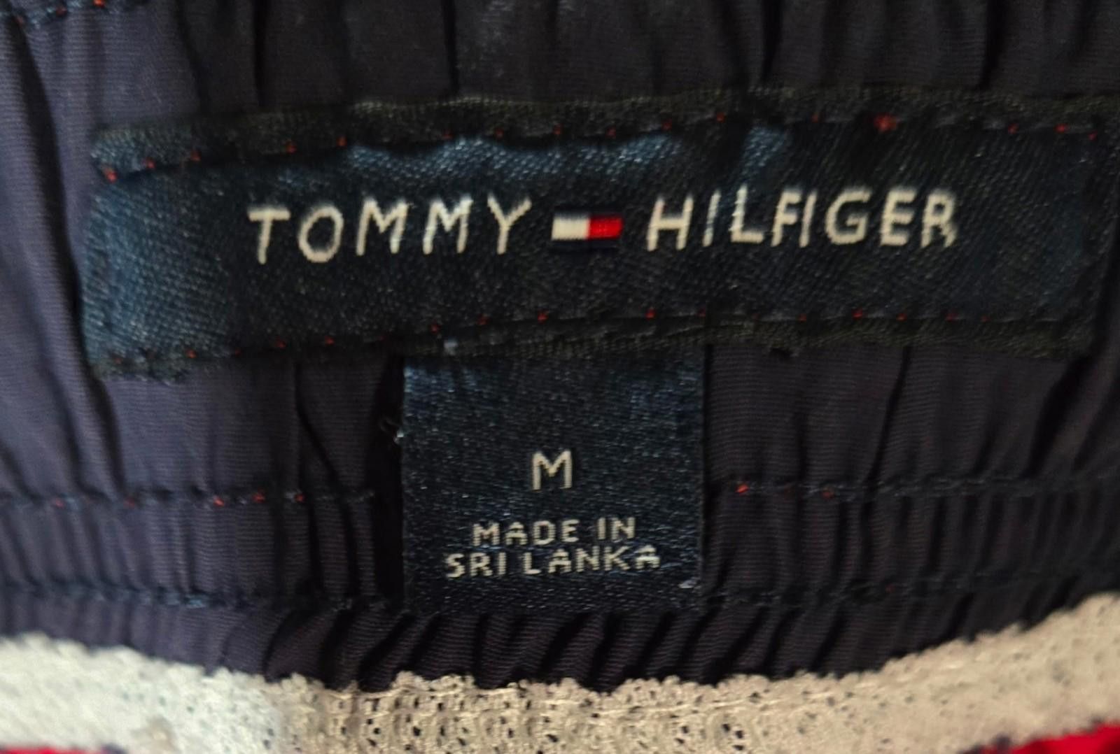 Tommy Hilfiger Tommy Hilfiger red drawstring swim trunks Lined Pockets M Size US 32 / EU 48 - 3 Thumbnail