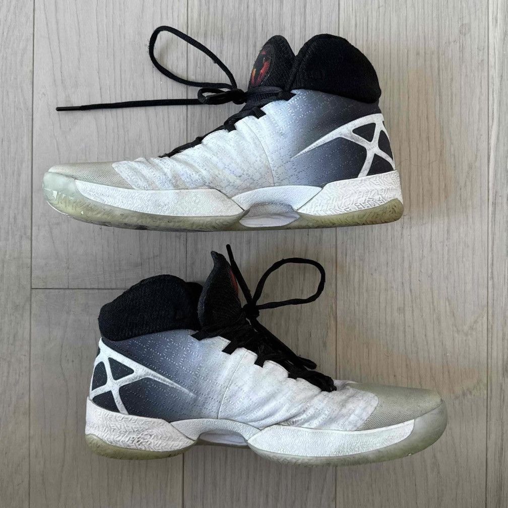 Jordan Brand Jordan 30 White Wolf Grey Size US 10.5 / EU 43-44 - 2 Thumbnail