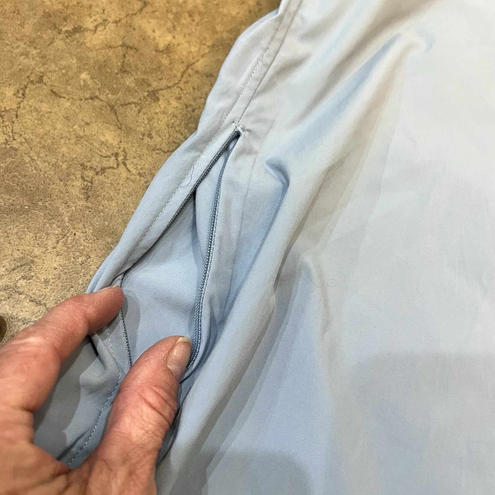 Athleta Athleta Button Up Top Women Size M Performance Poplin Shirt Oversized Blue Dress Shirt Casual Workwear Size M / US 6-8 / IT 42-44 - 5 Thumbnail