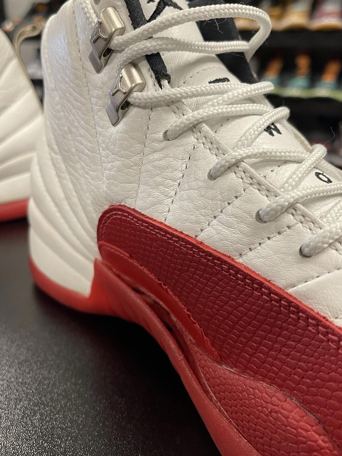 Nike Size 8 - Nike Air Jordan 12 XII OG Cherry 1996 White-Varsity Size US 8 / EU 41 - 9 Thumbnail