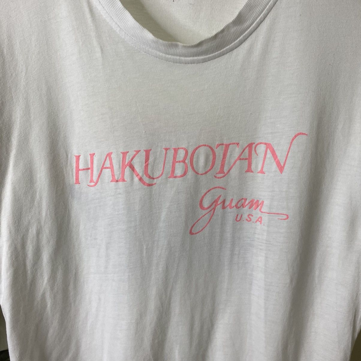 Vintage 1990s Hakubotan Guam Hawaii Surfing Surf T Shirt Size US L / EU 52-54 / 3 - 5 Thumbnail