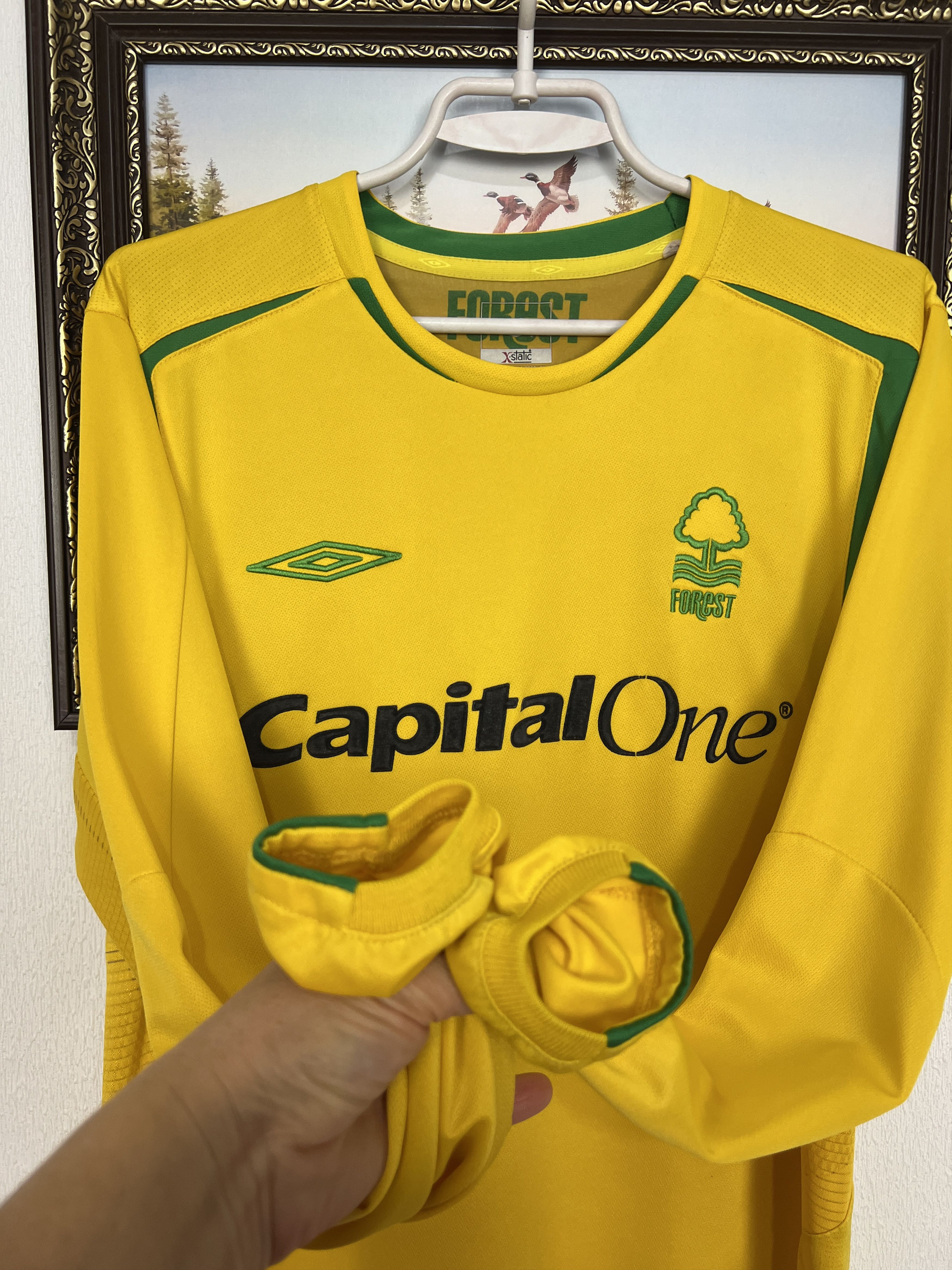 Umbro Nottingham Forest football shirt Soccer Long Sleeve Jersey Size US L / EU 52-54 / 3 - 6 Thumbnail