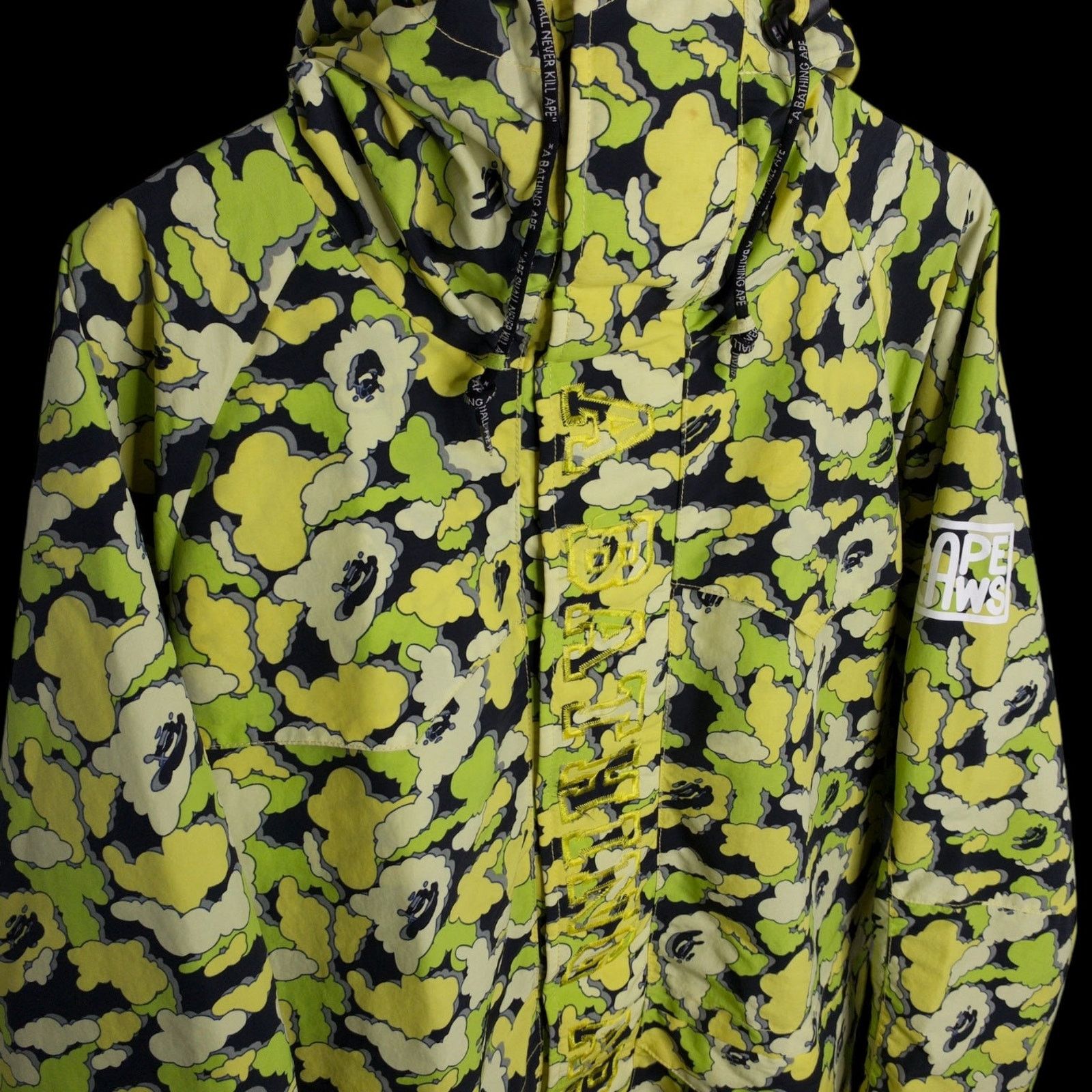 Bape × Kaws BAPE x KAWS Cloud Camo Snowboard Jacket Size US L / EU 52-54 / 3 - 3 Thumbnail