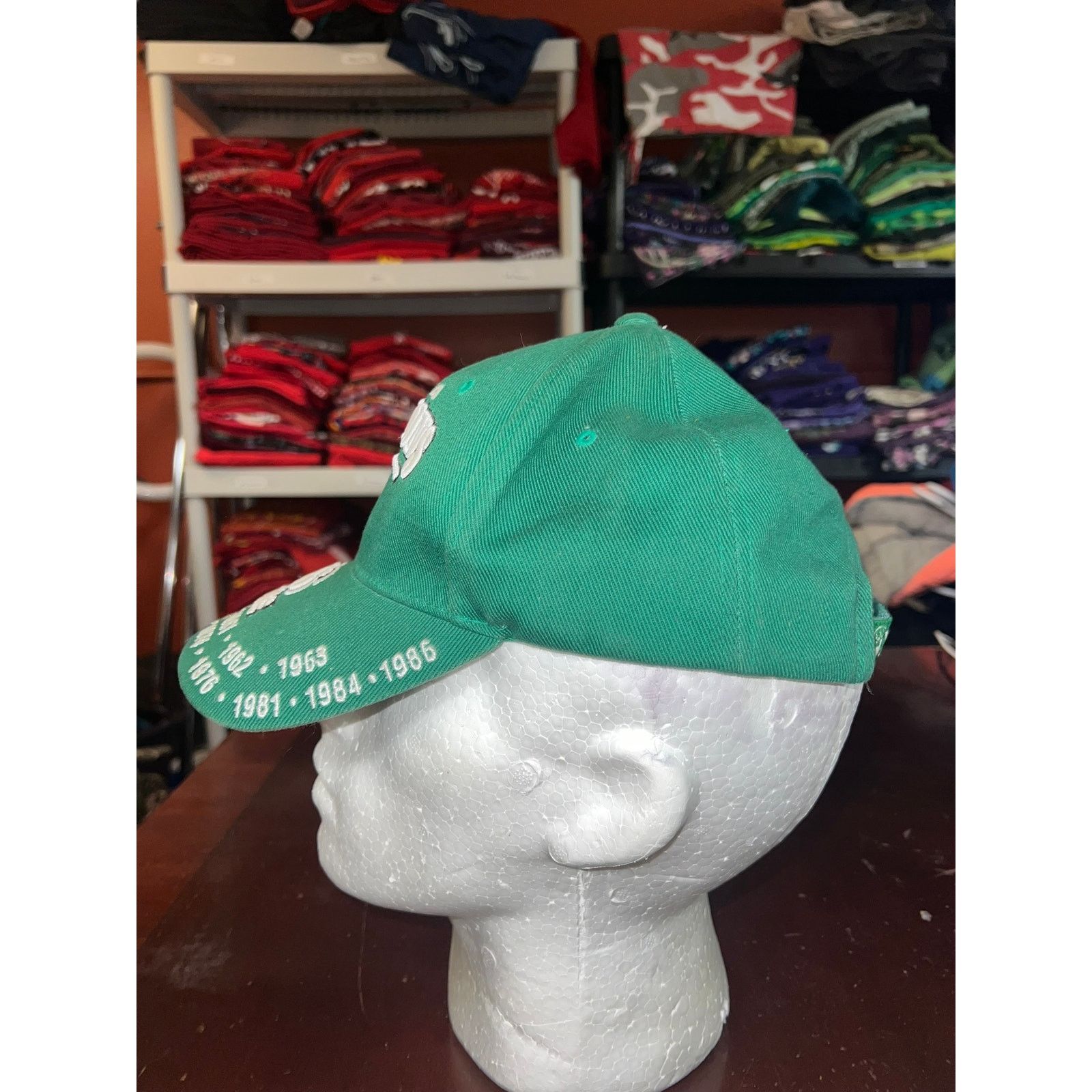 Reebok Boston Celtics NBA Champions Hat 16 Time Champs Green Cap Size ONE SIZE - 4 Thumbnail