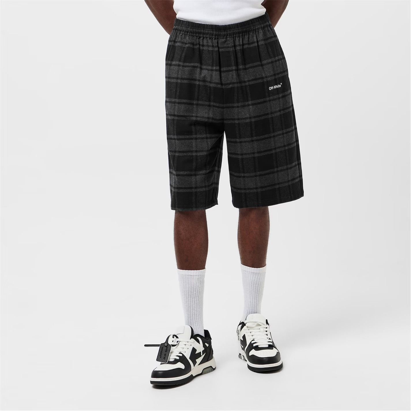 Off-White o1g2r1mq0326 Fleece Relaxed Fit Jogger Shorts in Multicolor Size US 32 / EU 48 - 4 Thumbnail