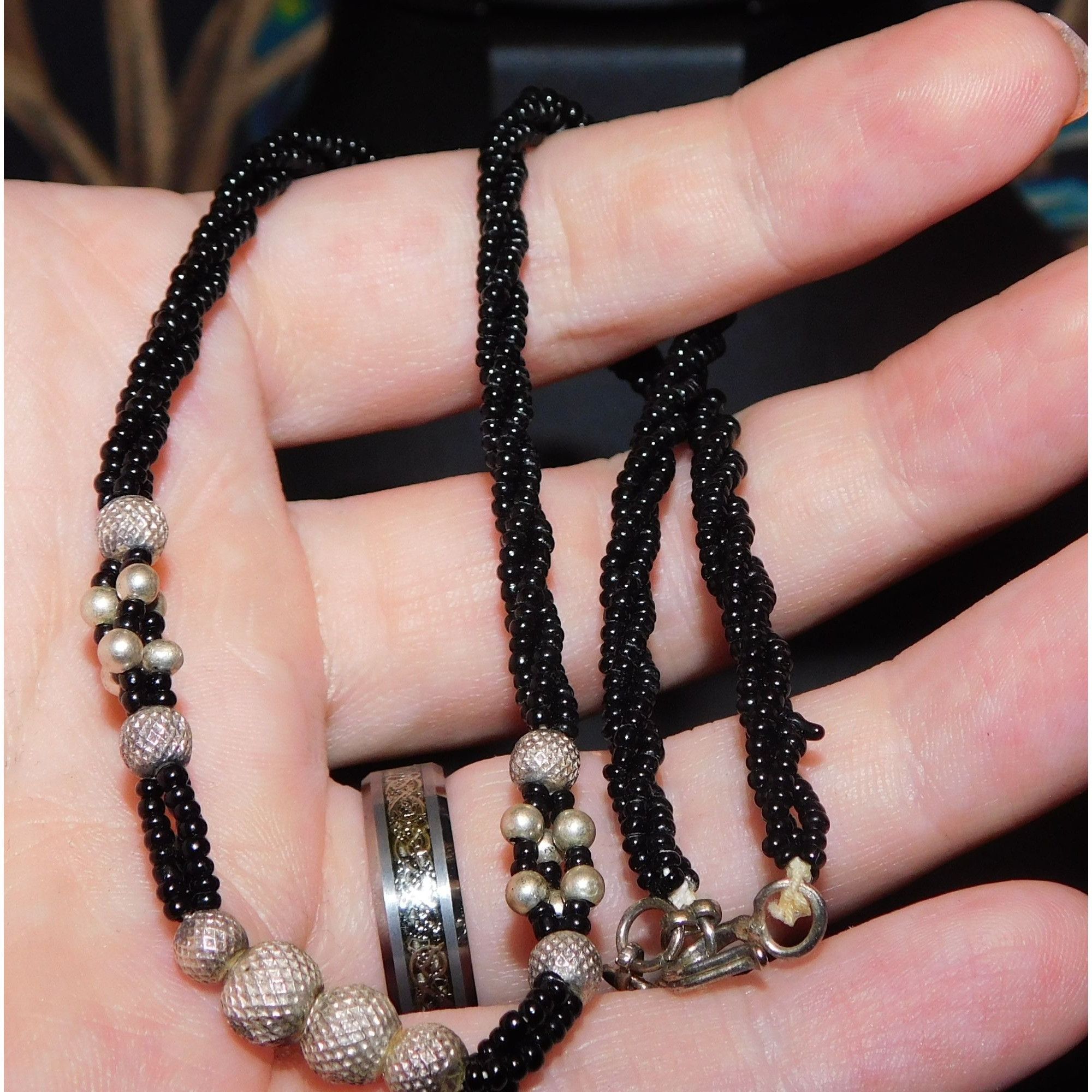 Other Simple Black And Silver Tone Beaded Necklace Size ONE SIZE - 2 Thumbnail