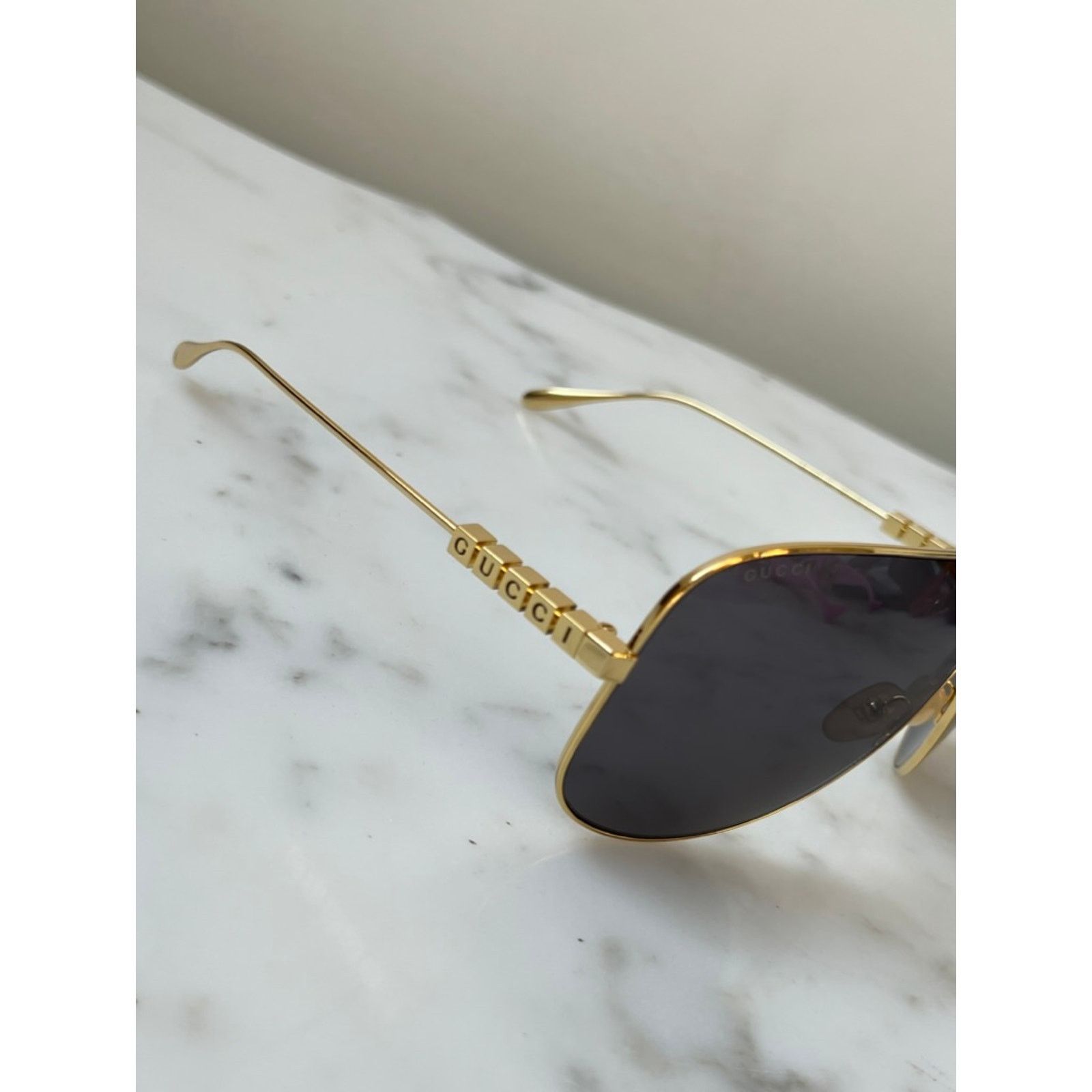 Gucci NEW Gucci GG1436S Gold Metal Shield Grey Lens Sunglasses Size ONE SIZE - 5 Thumbnail