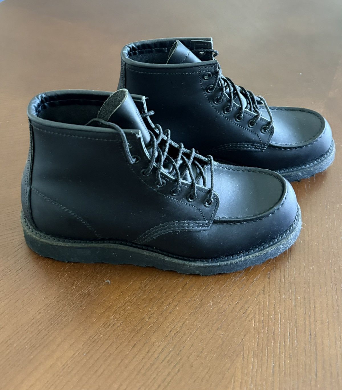 Red Wing Red Wing Classic Moc 8137 All Black Size US 8 / EU 41 - 2 Thumbnail