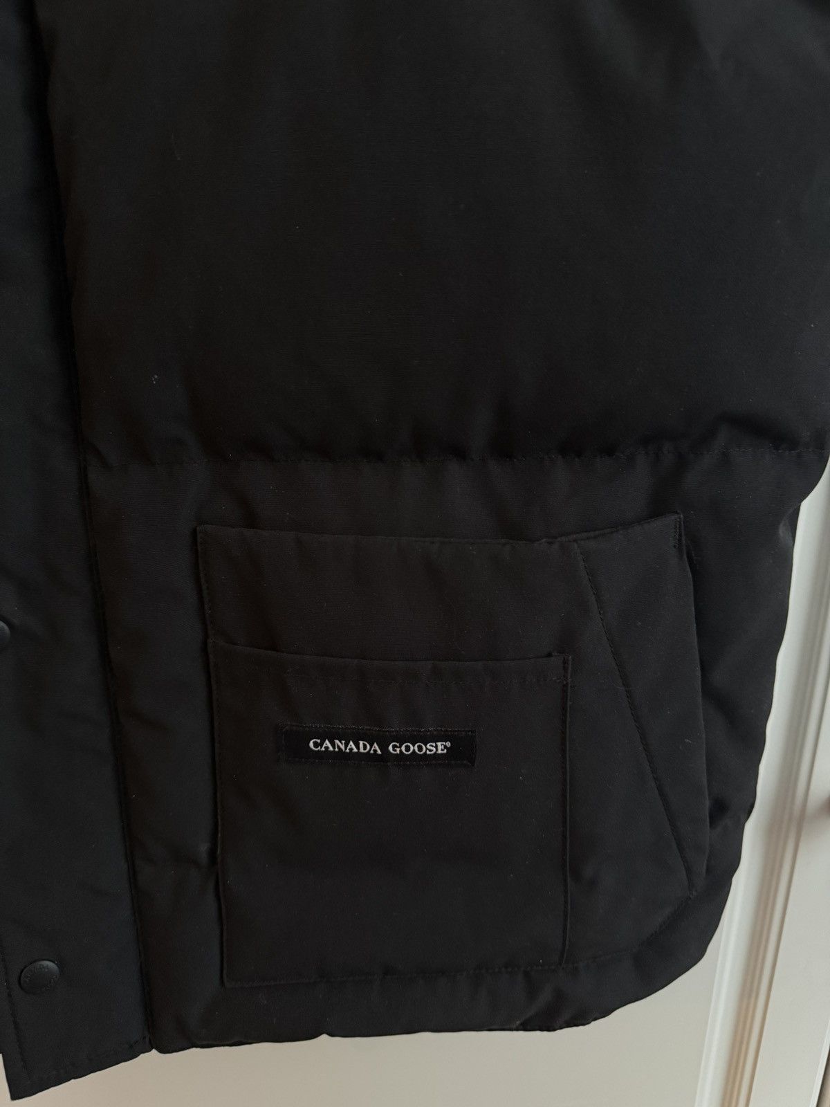 Canada Goose Canada Goose Logo Vest Size US XL / EU 56 / 4 - 6 Thumbnail