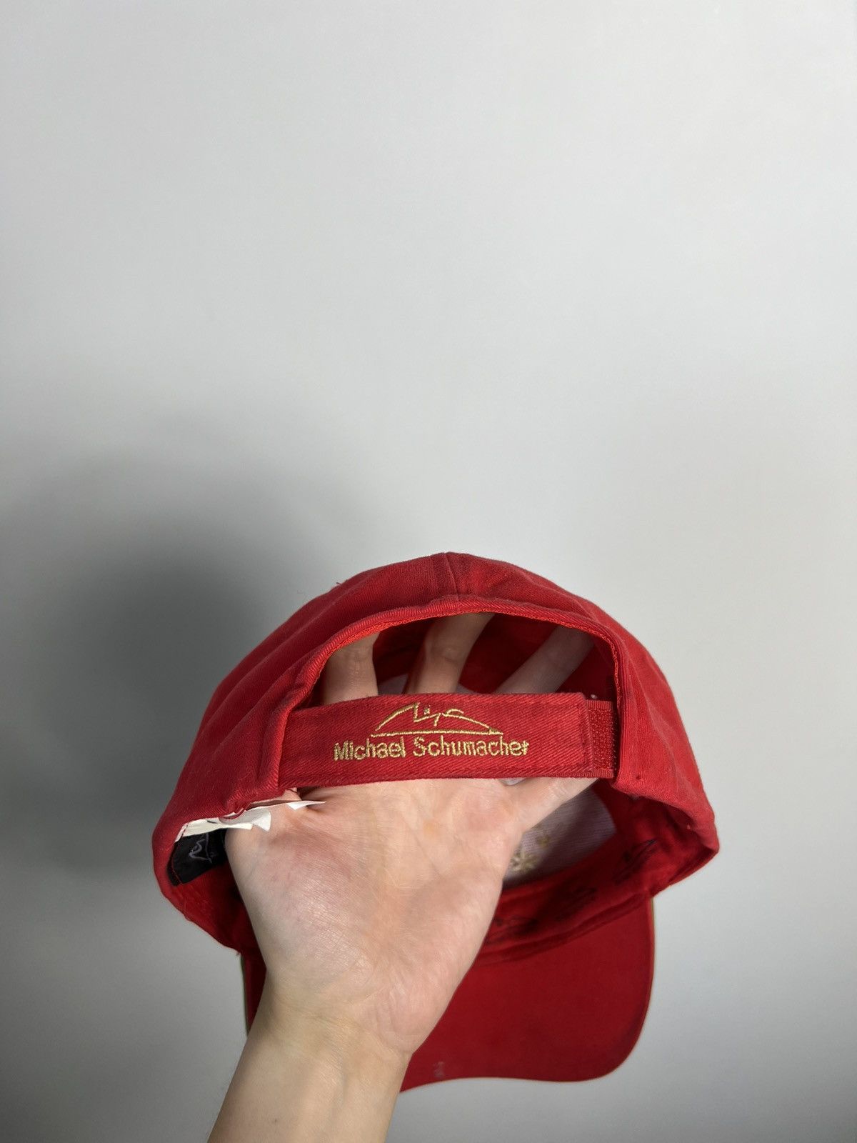 Ferrari × Formula 1 Cap Ferrari Michael Schumacher 2002 F-1 World Champion Size ONE SIZE - 5 Thumbnail