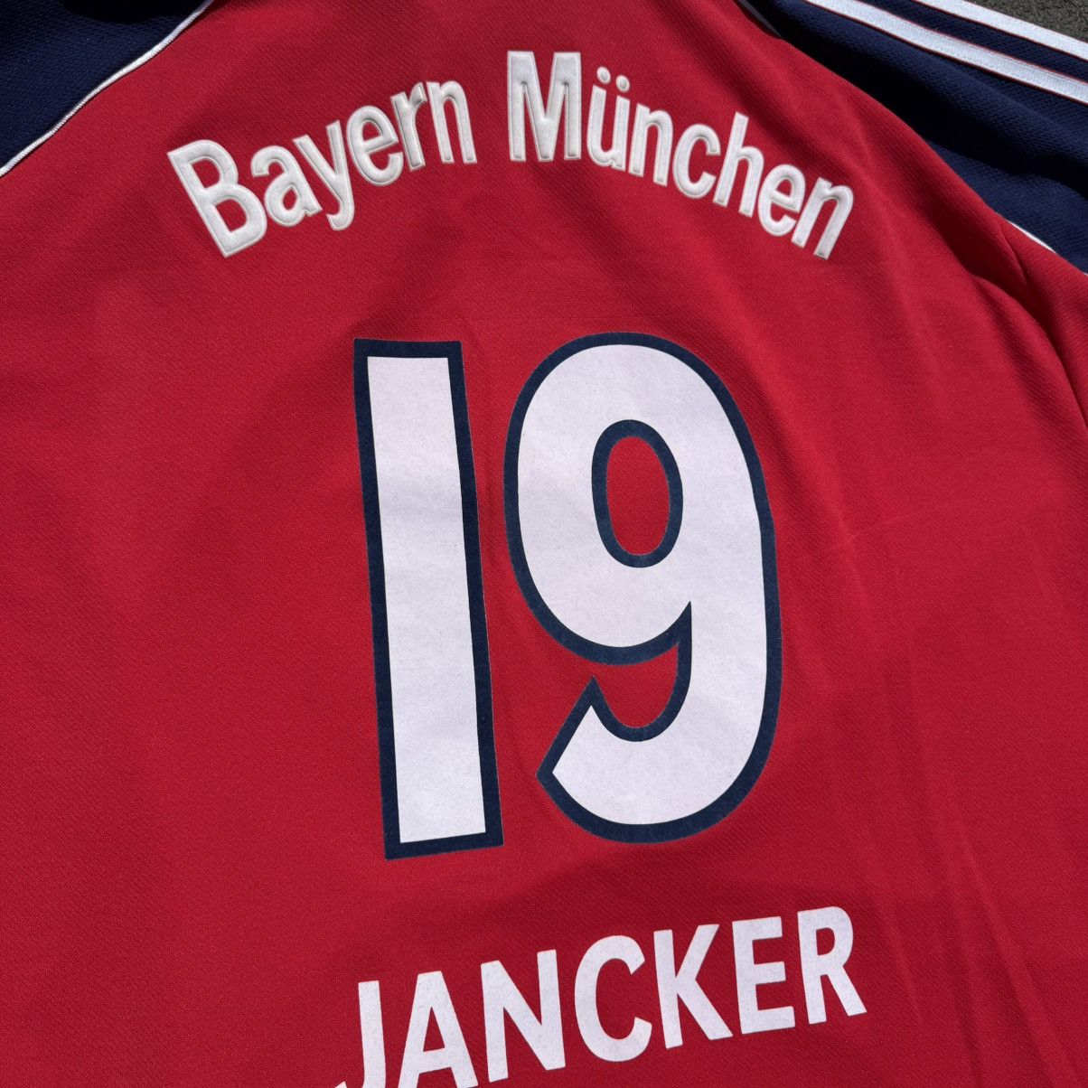 Adidas × Vintage vintage jersey Bayern Münich 1999/2001 #19 Jancker RARE Size US XXL / EU 58 / 5 - 8 Thumbnail