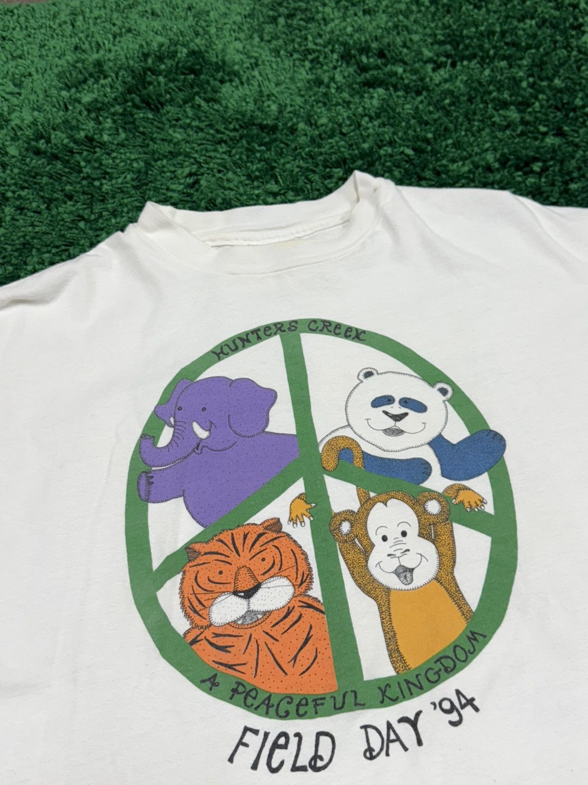 Hanes × Vintage Vintage 90s Hanes Animal Peace Ape Elephant Panda Tee XL Size US XL / EU 56 / 4 - 2 Thumbnail
