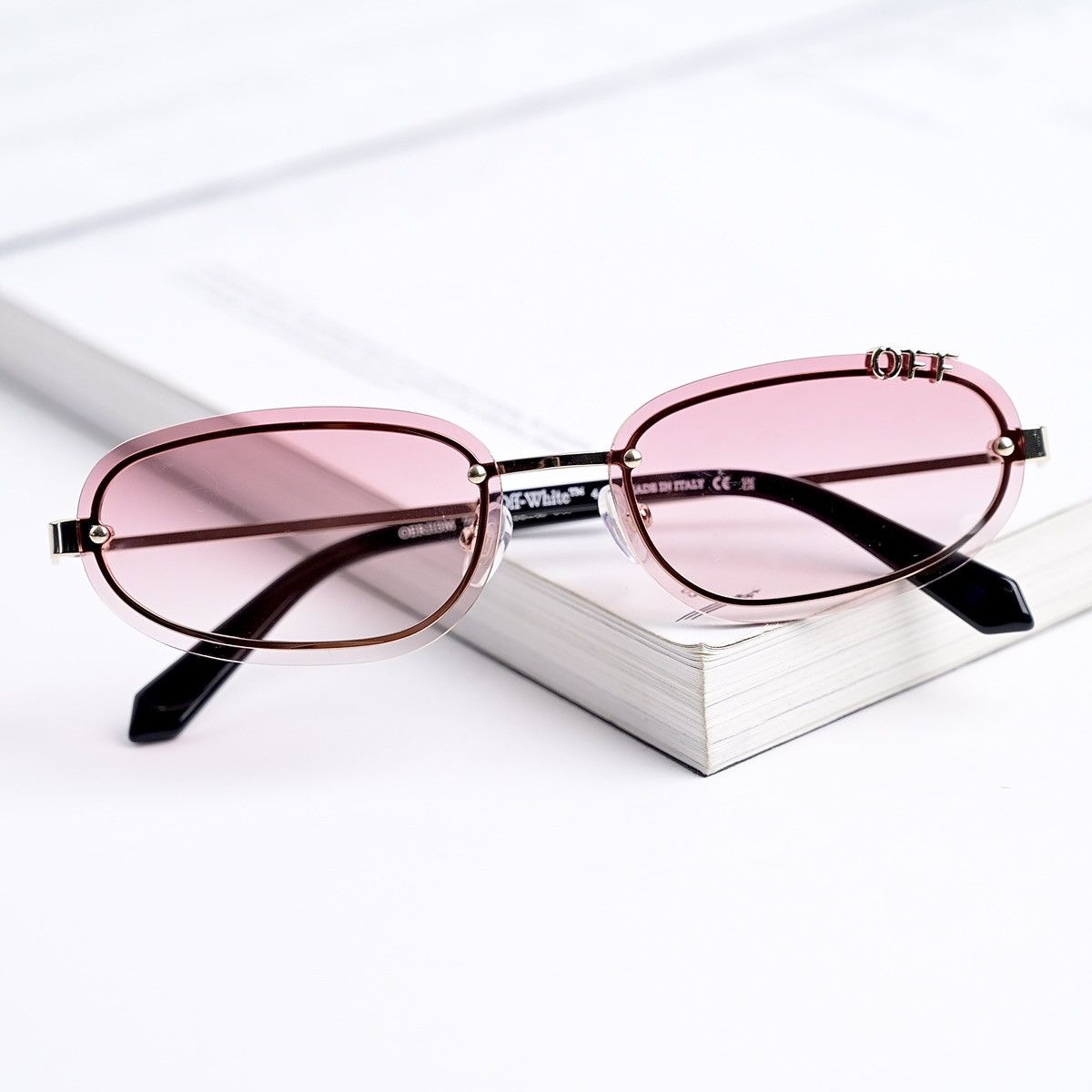 Off-White OFF WHITE MIAMI GOLD GRADIENT RED SUNGLASSES Size ONE SIZE - 11 Thumbnail