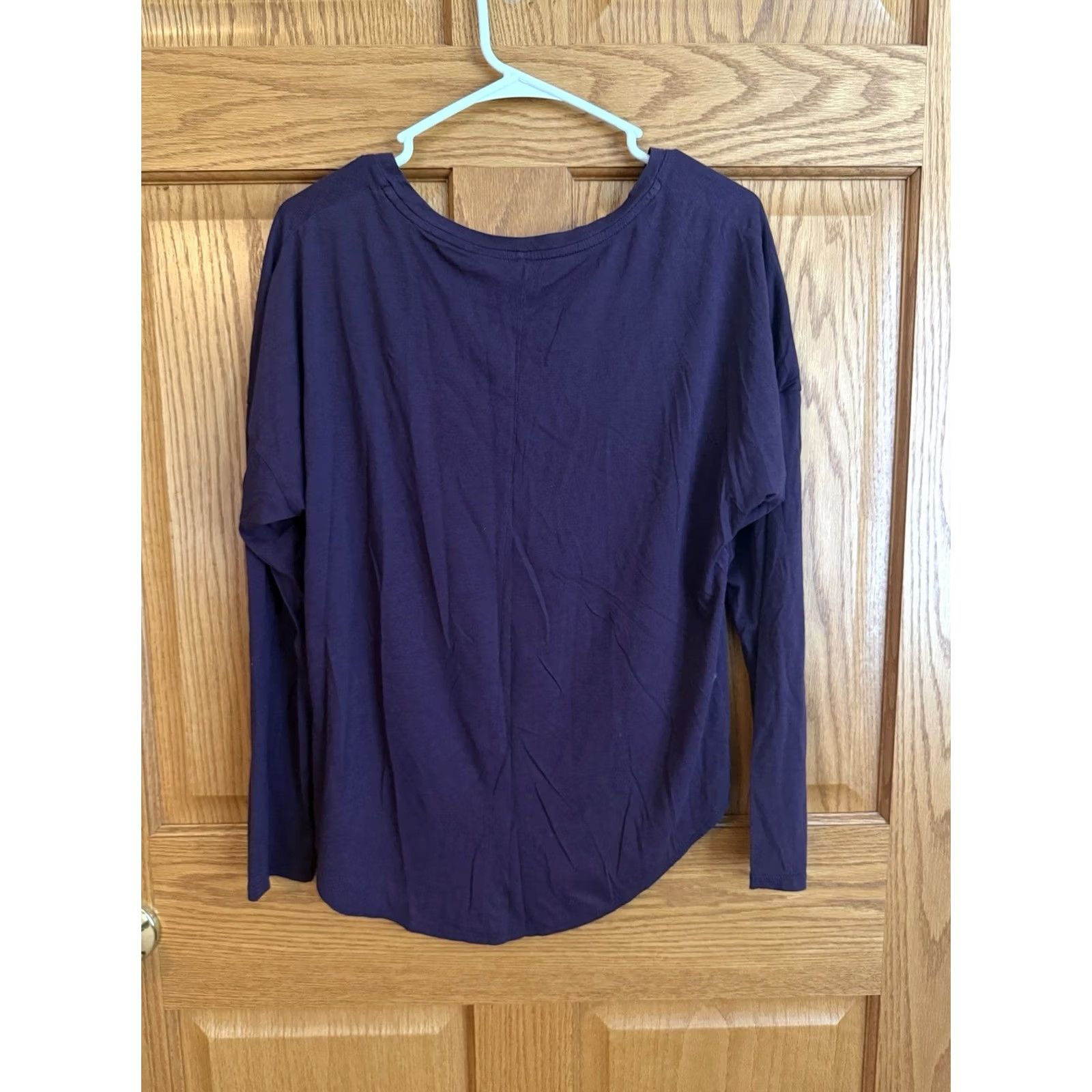 Nike Nike Women’s Logo Lightweight Long Sleeve Tee Purple Size Large Running Size L / US 10 / IT 46 - 2 Thumbnail