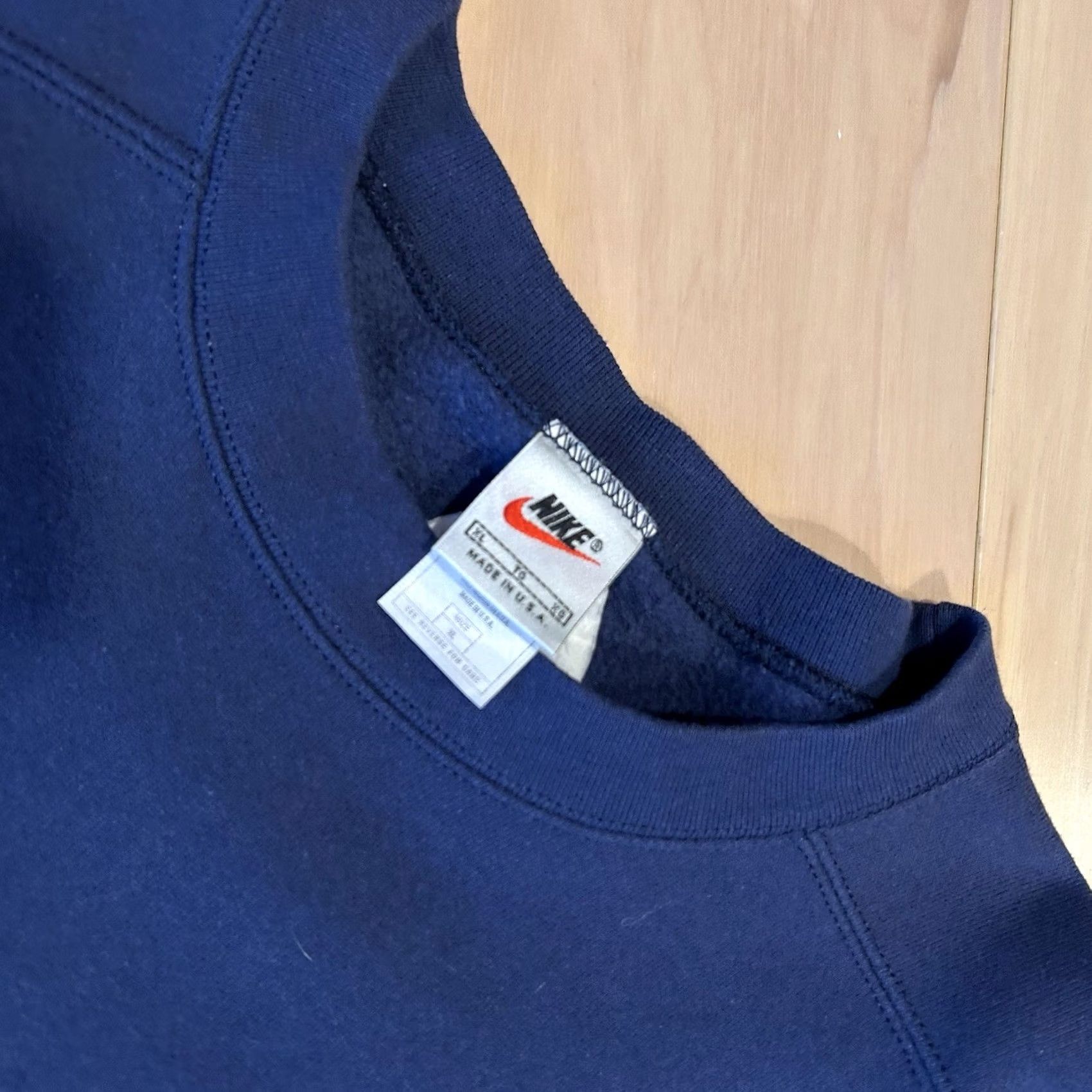 Nike VINTAGE Nike Blue Crew Sweatshirt Distressed Logo Men’s XL Sweatshirt Size US L / EU 52-54 / 3 - 4 Thumbnail