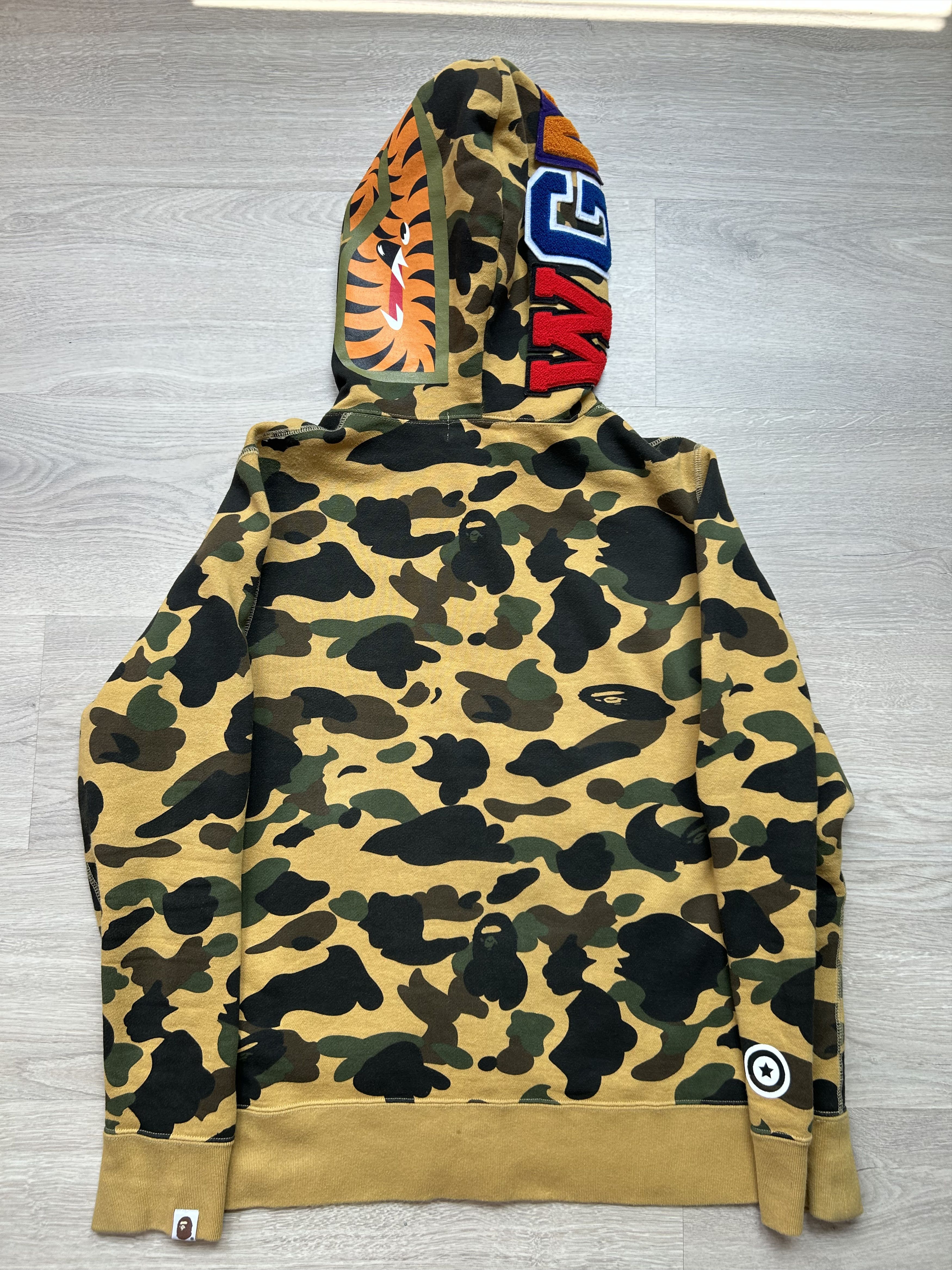 Bape A Bathing Ape 1st Camo Yellow Shark Full Zip Hoodie [Size S] Size US S / EU 44-46 / 1 - 2 Thumbnail