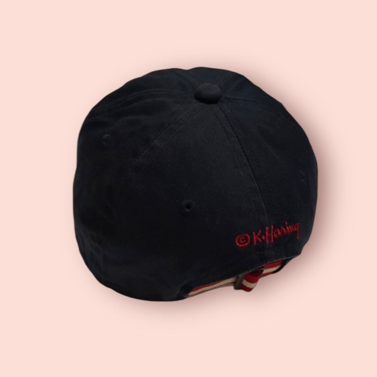Jun Takahashi VINTAGE KEITH HARING X UNIQLO BIG LOGO STRAPBACK Size ONE SIZE - 16 Thumbnail