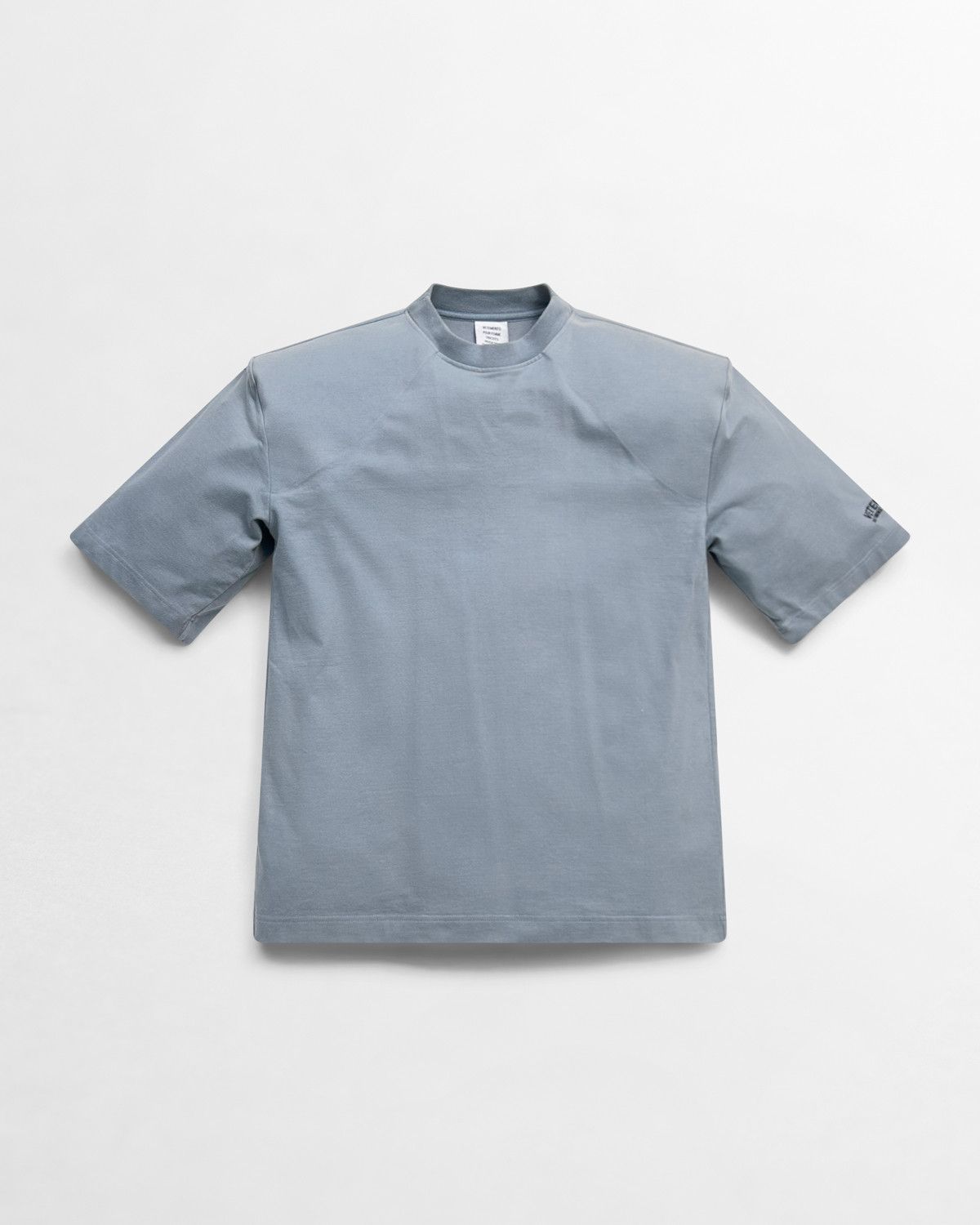 Vetements Vetements, AW16 Padded Football T-Shirt Size US XS / EU 42 / 0 - 1 Thumbnail