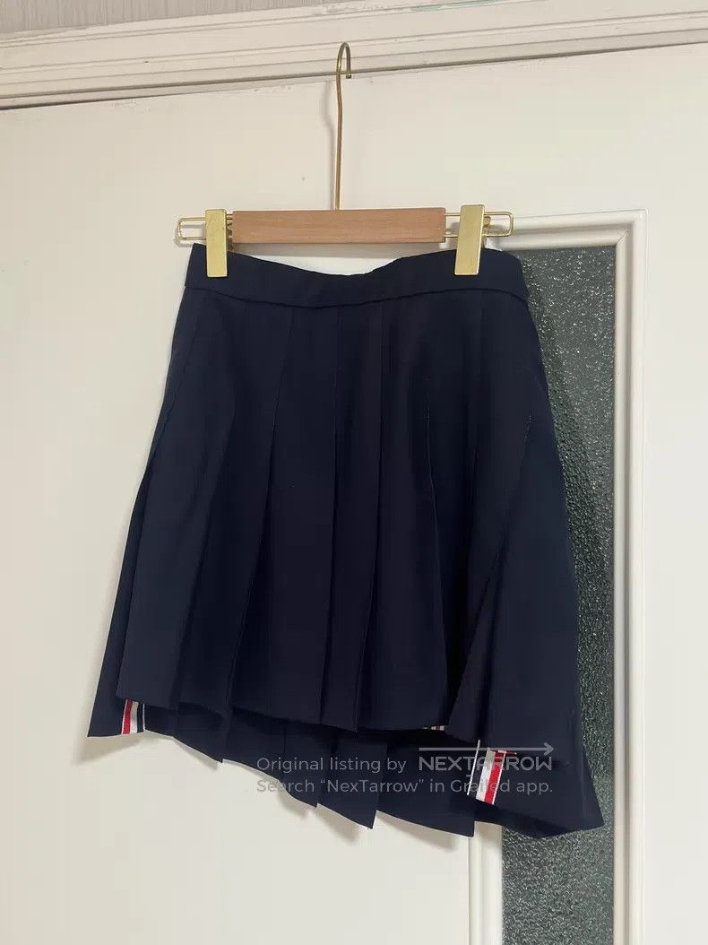 Thom Browne Thom Browne Navy blue striped pleated skirt Size 24" / US 00 / IT 34 - 2 Thumbnail