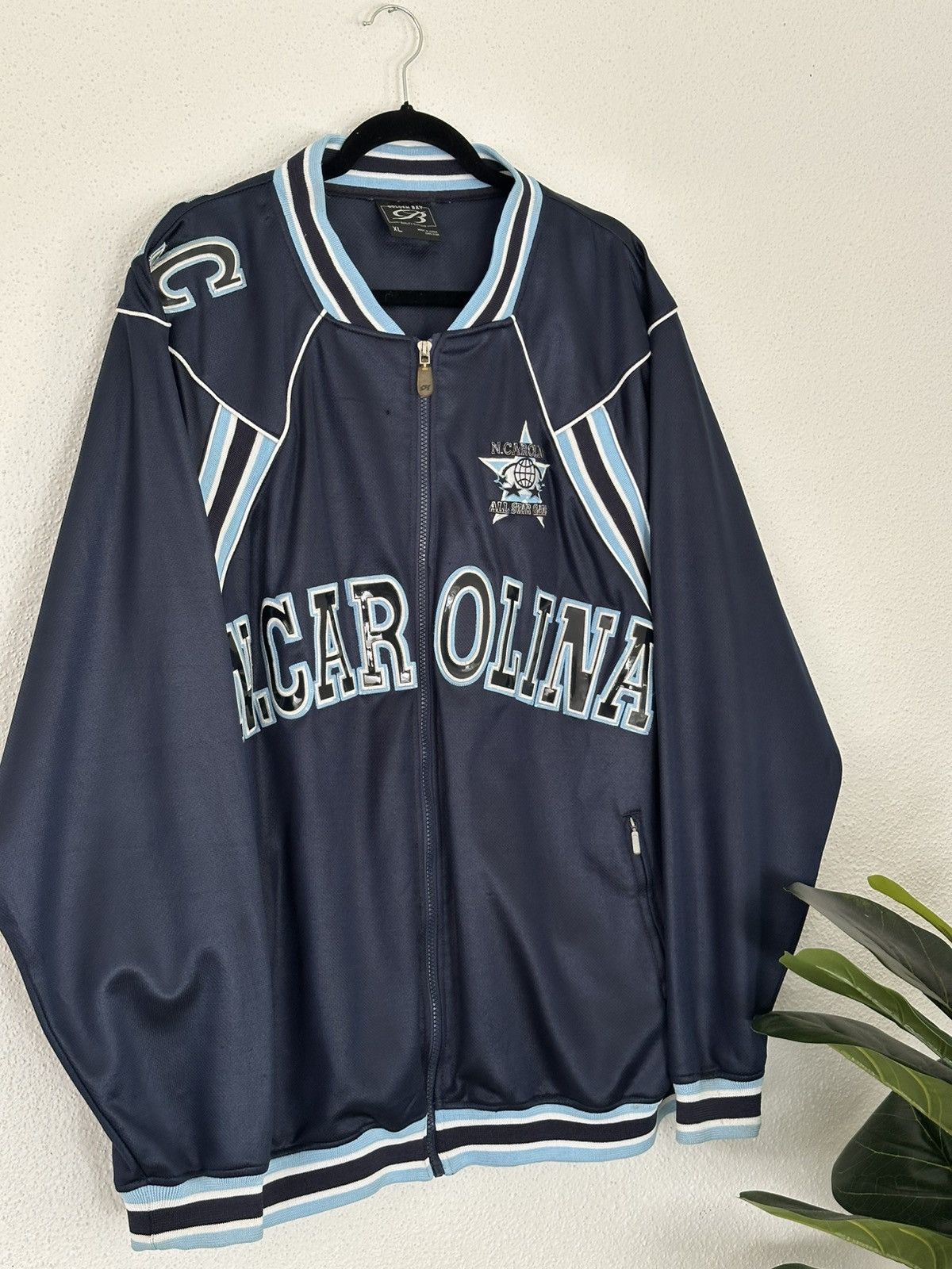 NCAA Vintage Y2K North Carolina 89 GoldenBay All Star game Jacket Size US XL / EU 56 / 4 - 5 Thumbnail