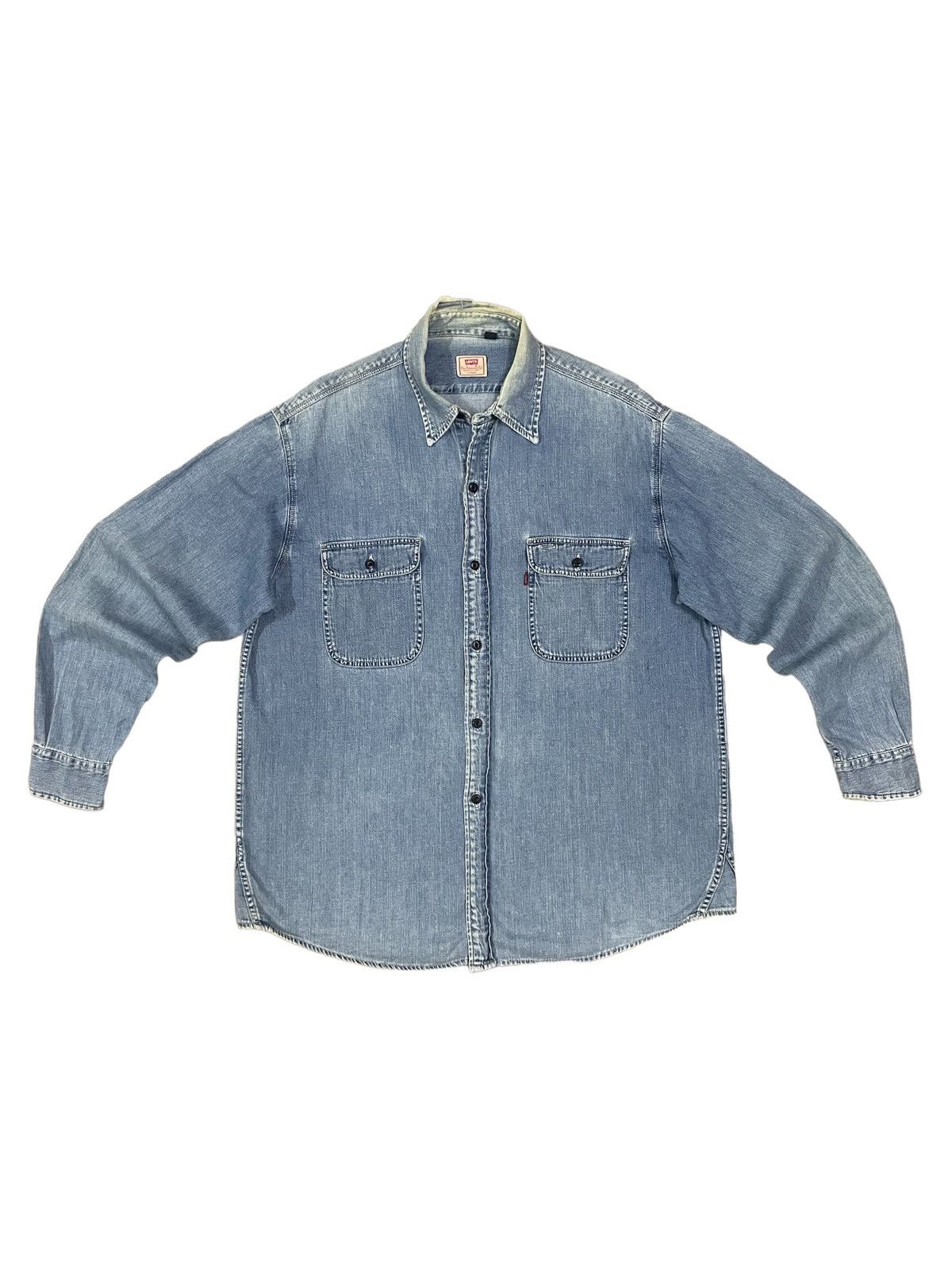 Vintage Levi’s Denim Button Up Ripped Baggy Cowboycore Shirt