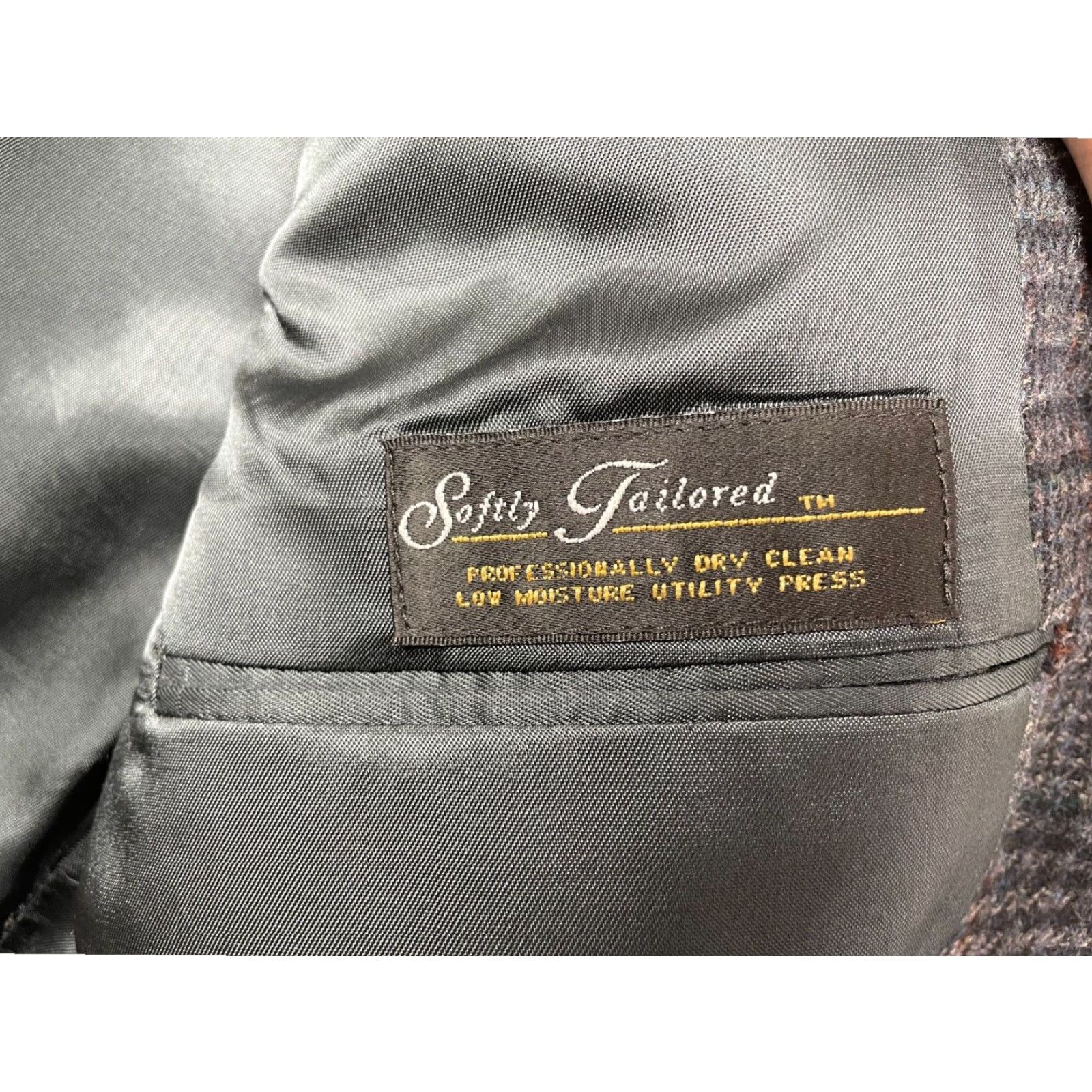 Hart Schaffner Marx Hart Schaffner Marx Blazer Mens 44 Regular Gray Plaid 2 Piece Suit Size 44R - 2 Thumbnail