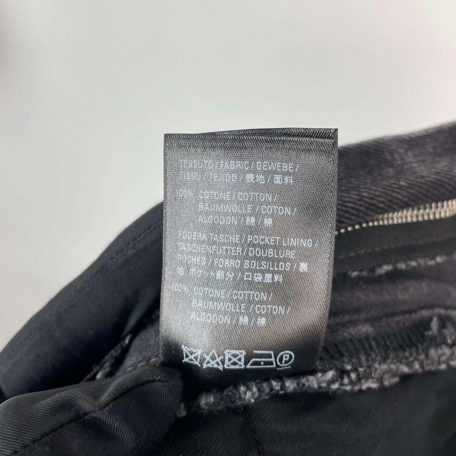 Balenciaga Balenciaga mini skirt 38 EU Size 27" / US 4 / IT 40 - 7 Thumbnail