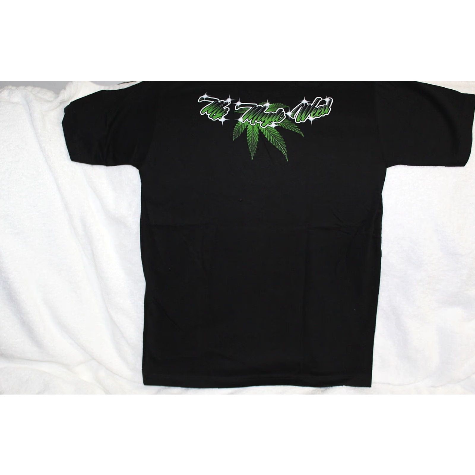 Vintage VINTAGE Marijuana Leaf T-Shirt Men Adult Medium Black Graphic Tee Weed 420 Cannabis 90s Size US M / EU 48-50 / 2 - 3 Thumbnail