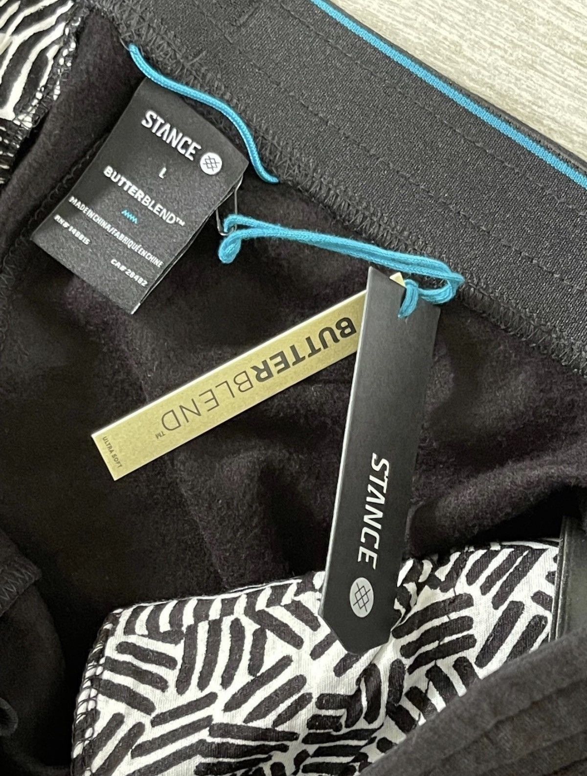 Stance Socks Stance Shelter Short with Butter Blend Black Size L Large Size US 36 / EU 52 - 4 Thumbnail