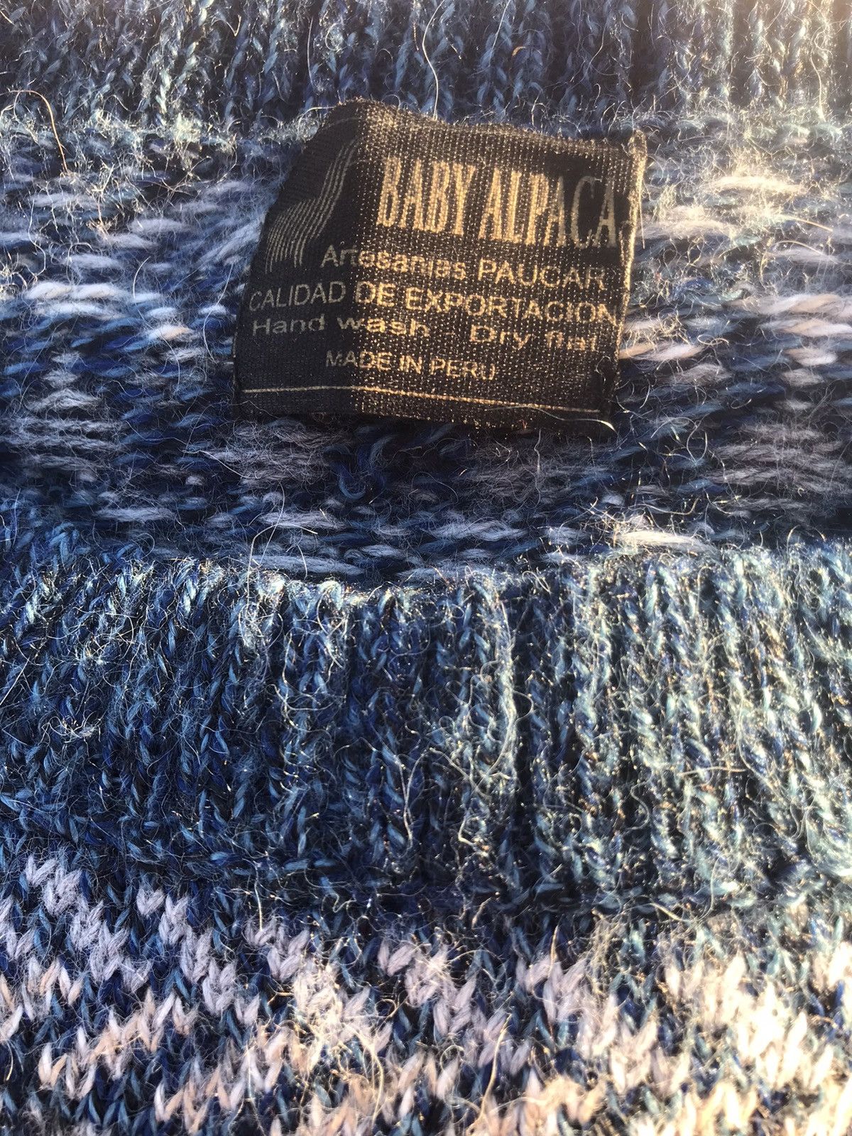 Handmade PURE BABY ALPACA HANDMADE KNITTED FAIR ISLE JUMPER Size US M / EU 48-50 / 2 - 1 Thumbnail
